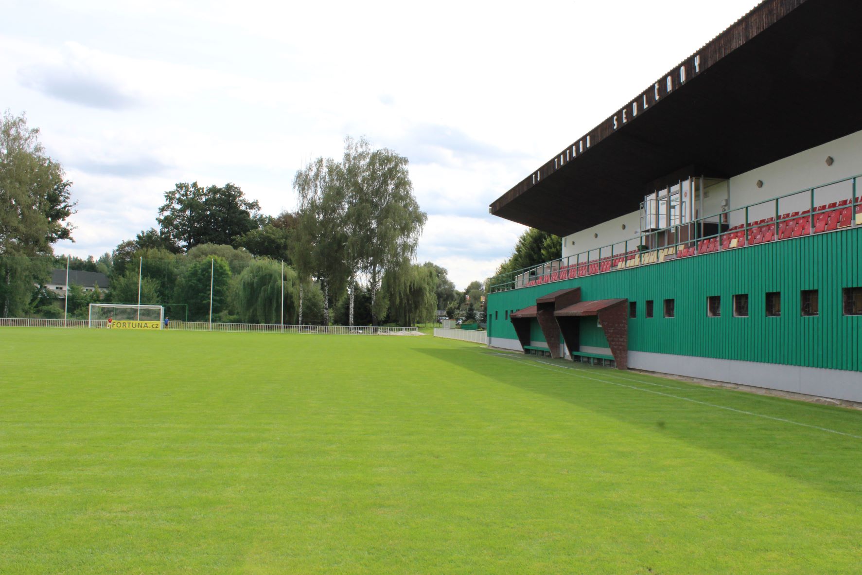 Městský stadion Tatran - fotbalové hřiště