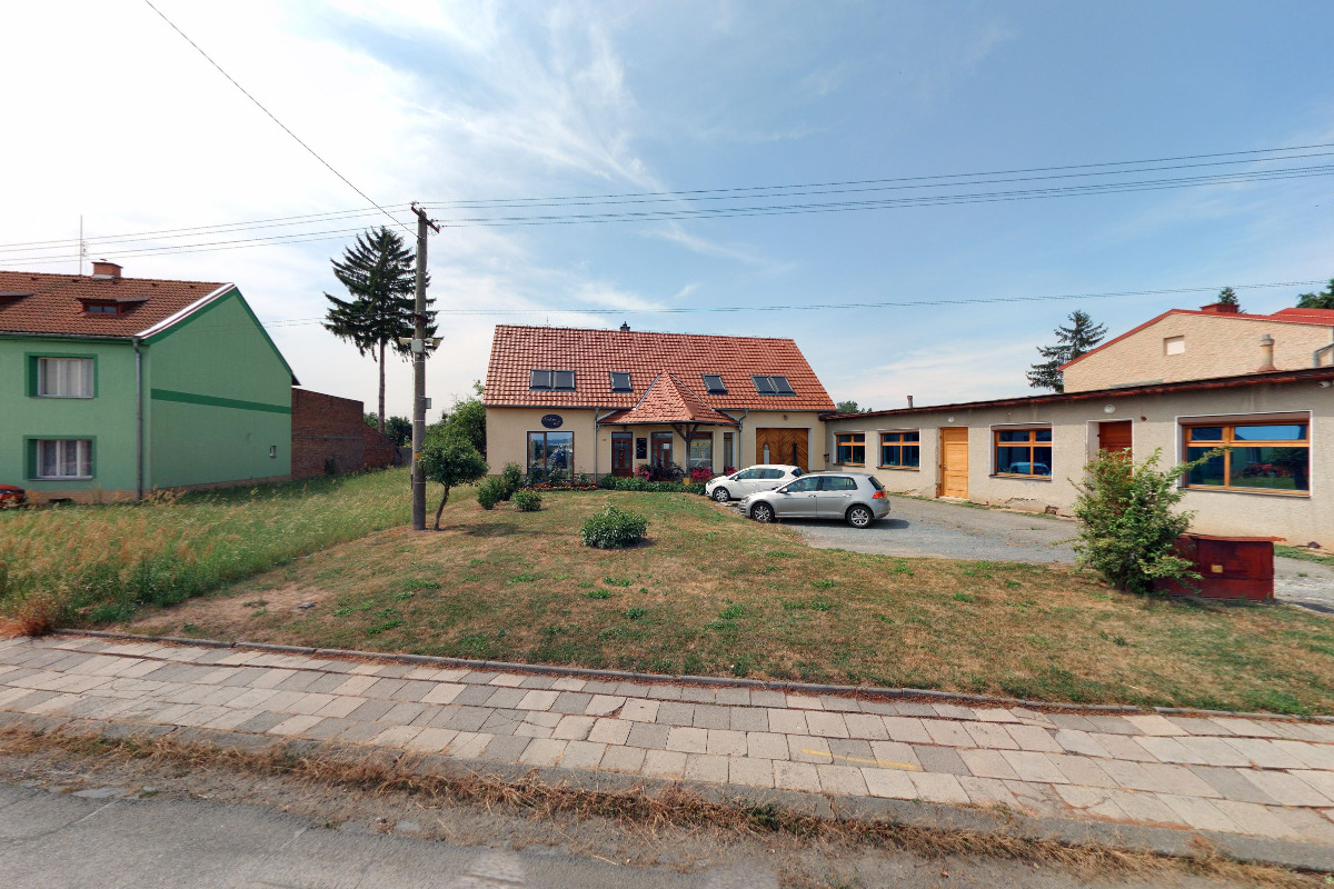 Ranny cuts barbershop