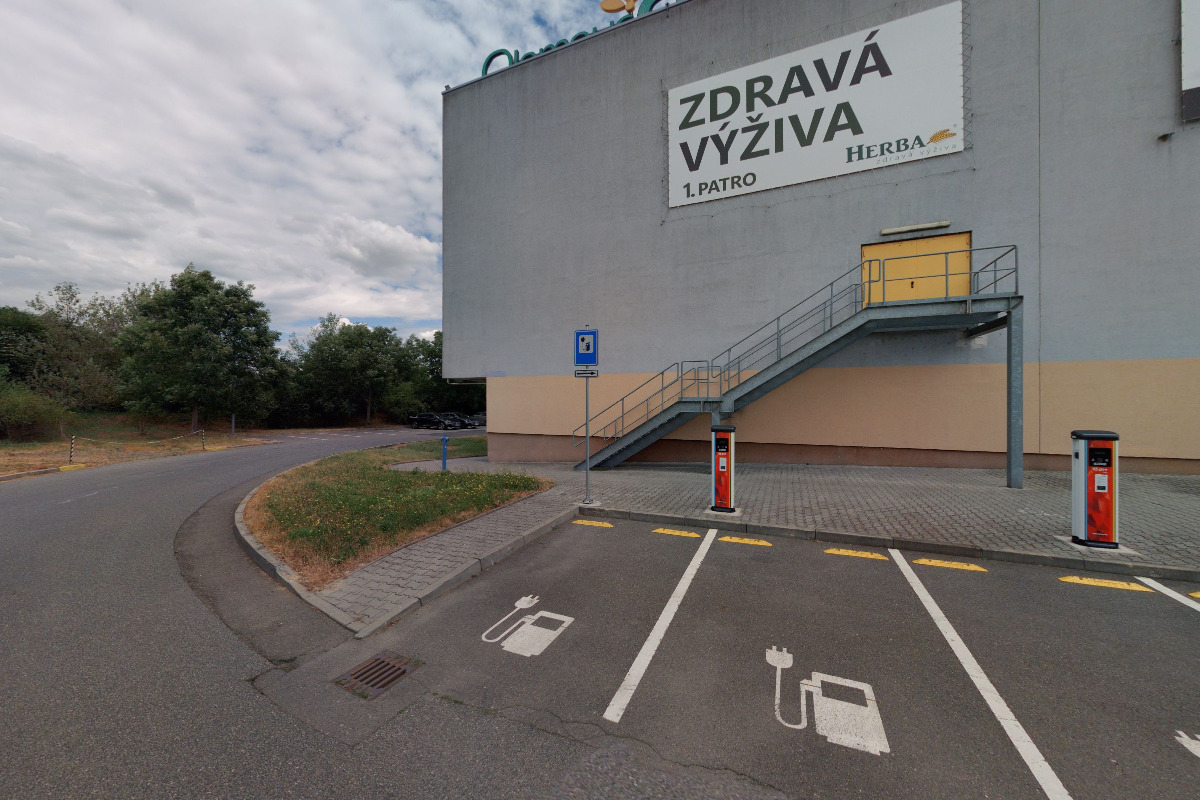 Dobíjecí stanice E.ON Drive