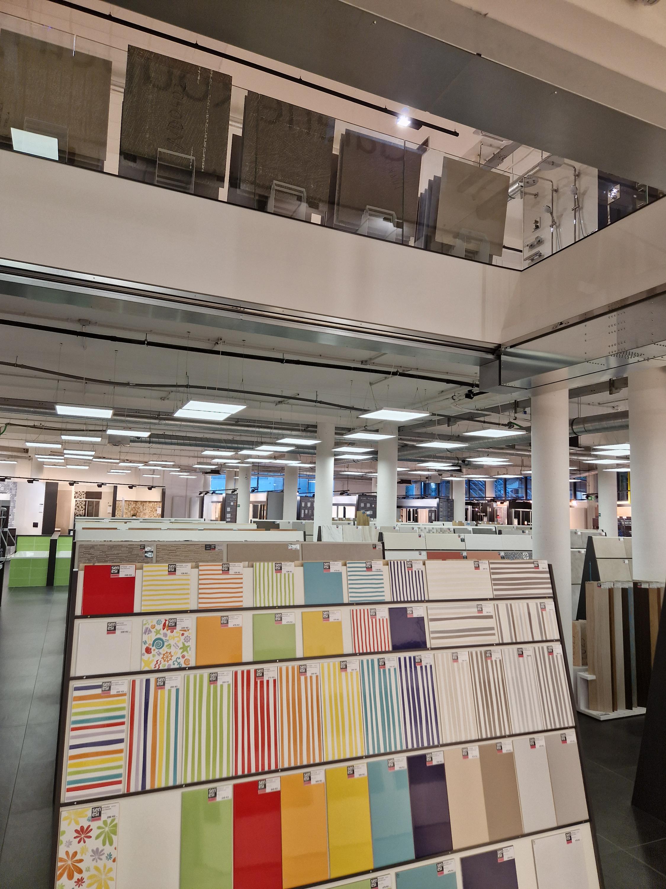 SENESI - koupelny a kuchyně foto 6