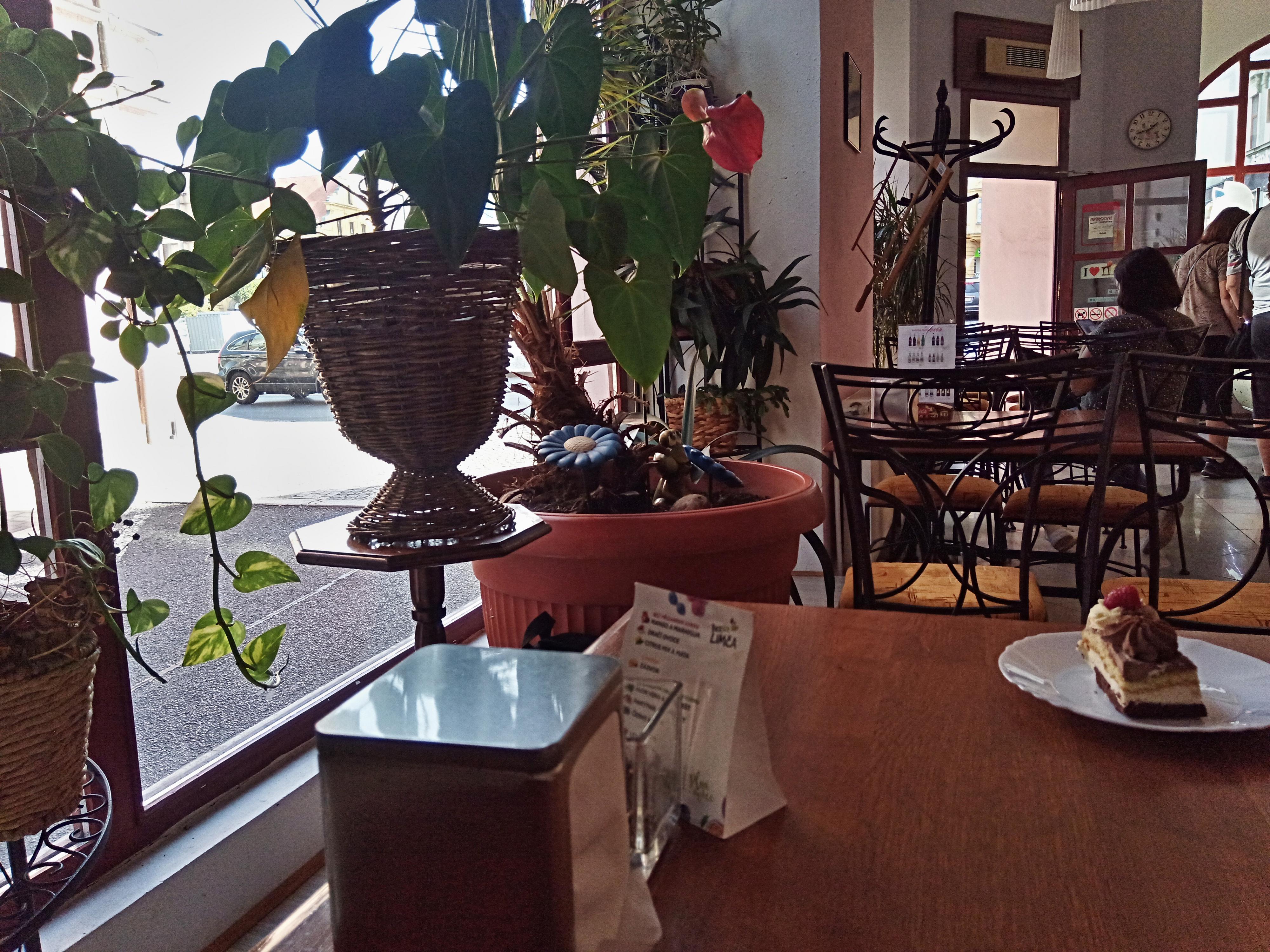 Národní kavárna a cukrárna foto 5