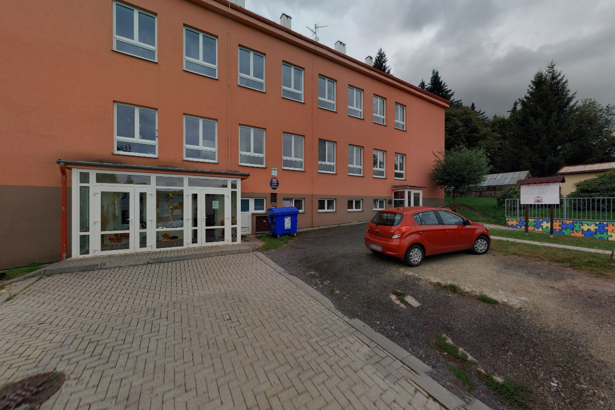 ZŠ a MŠ Libavské Údolí foto 2