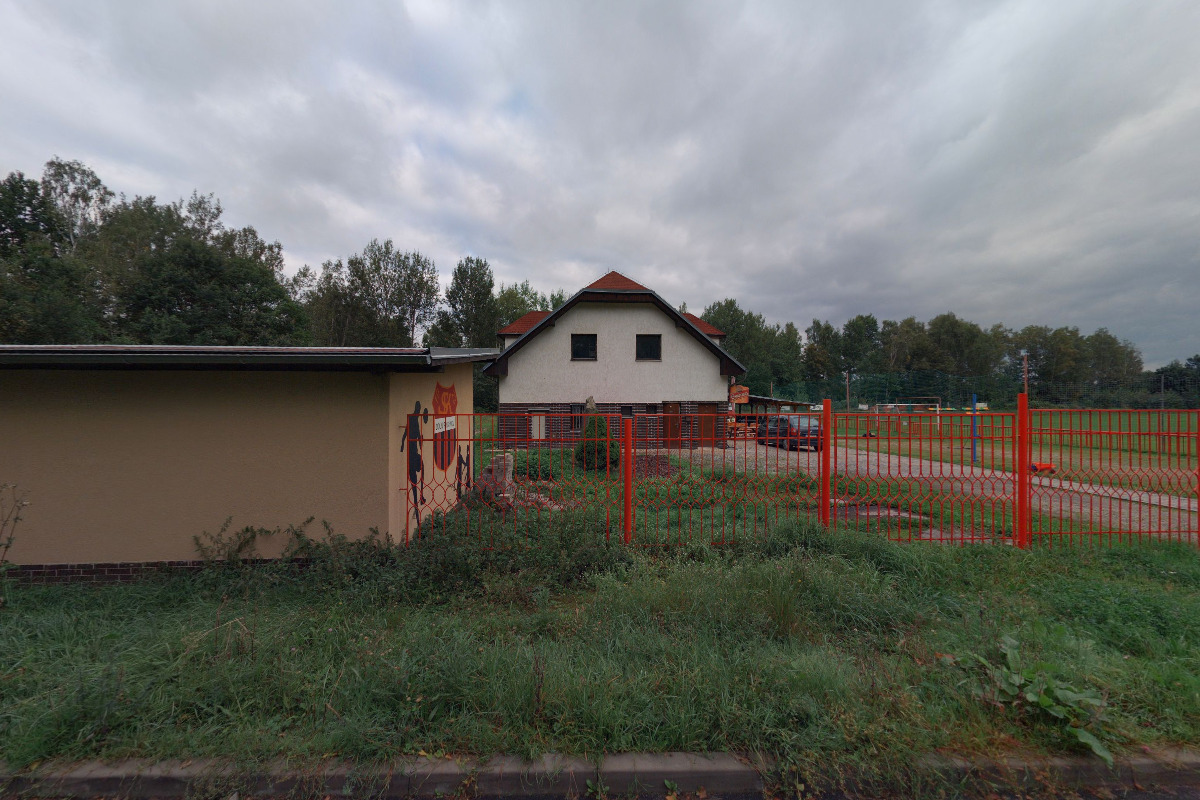 Pergola na hřišti