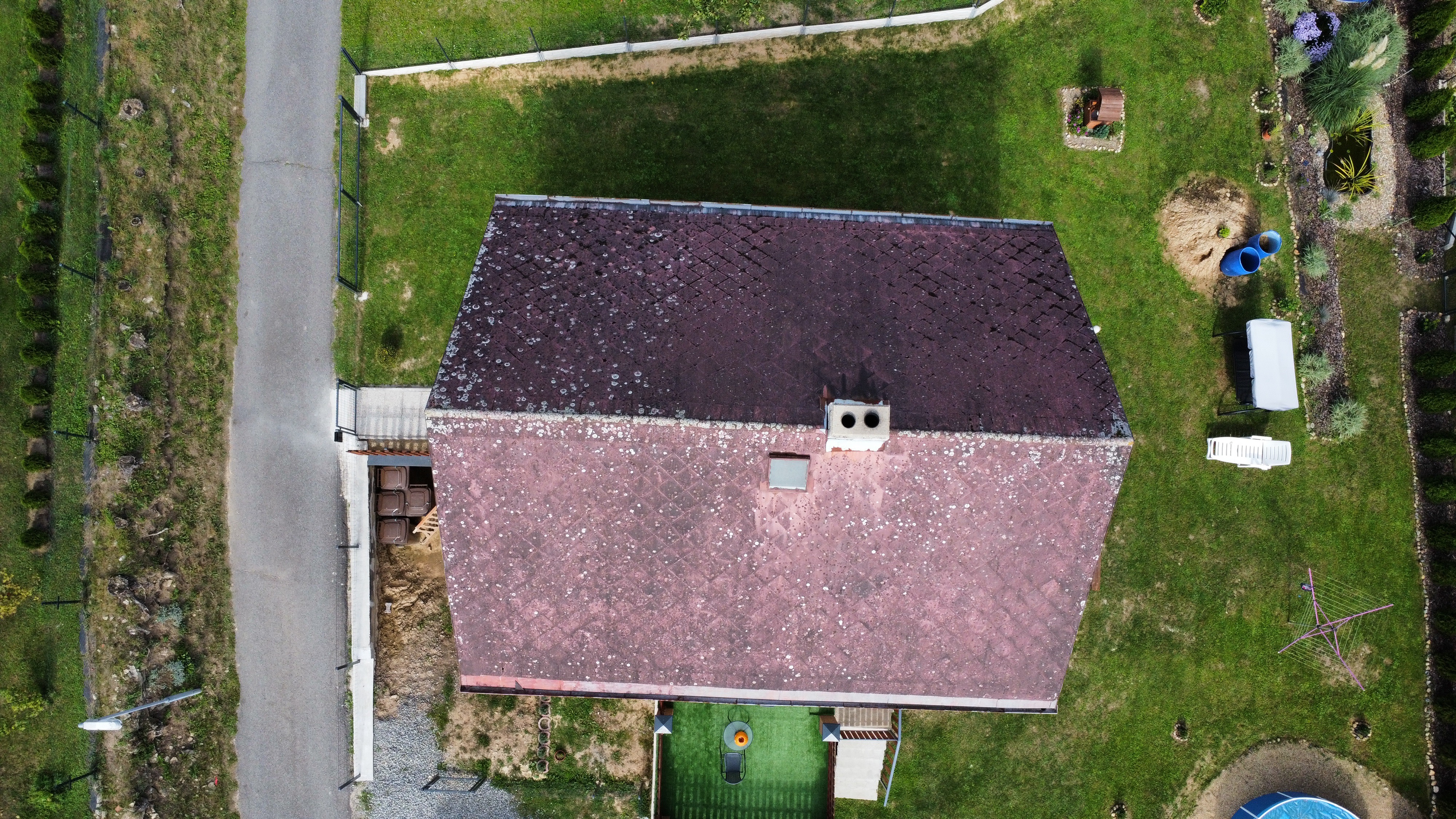 DroneBros | Čištěním fasád a solárních panelů dronem foto 6