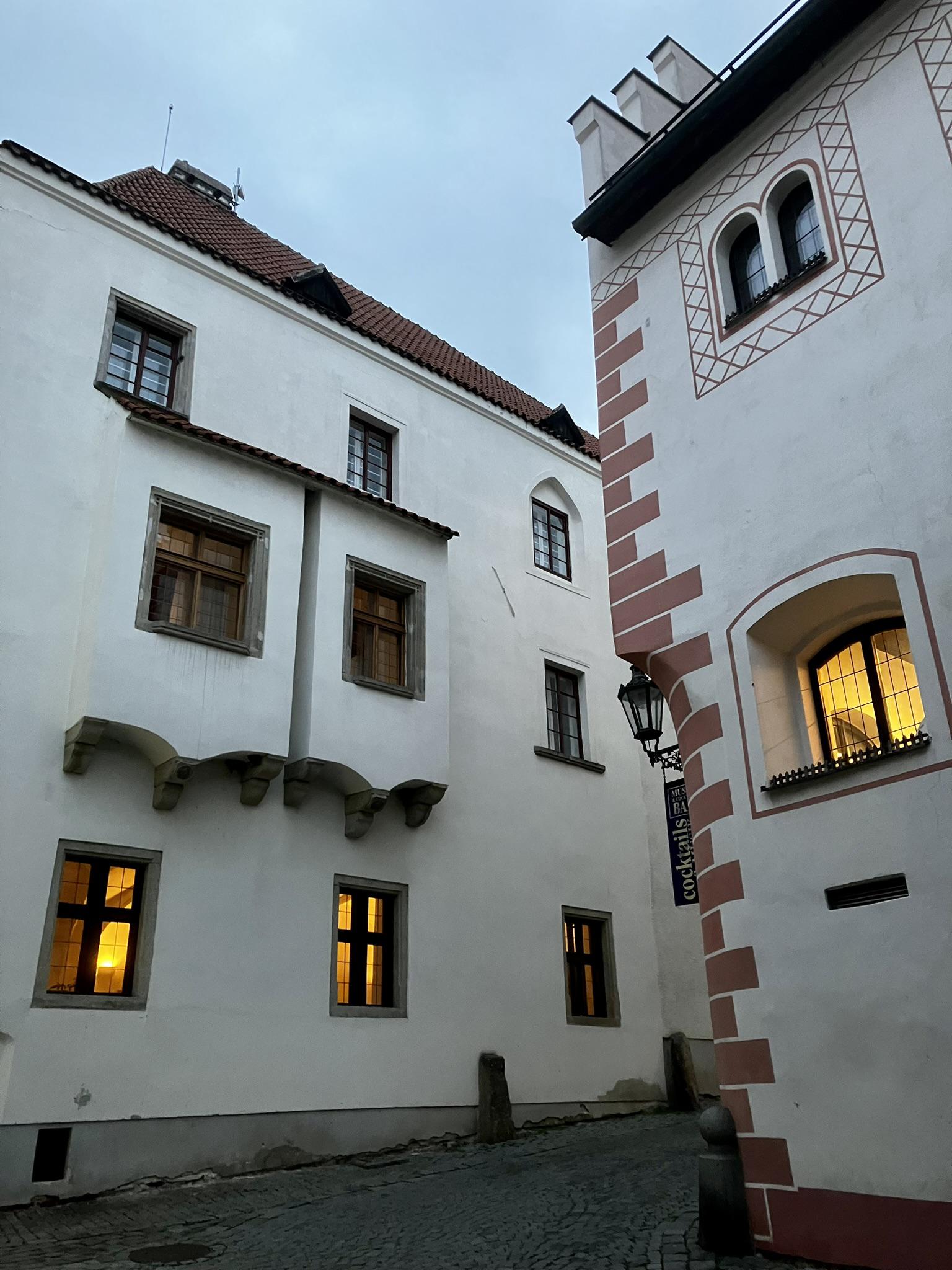 Music Cocktail Bar Zlatý anděl foto 2