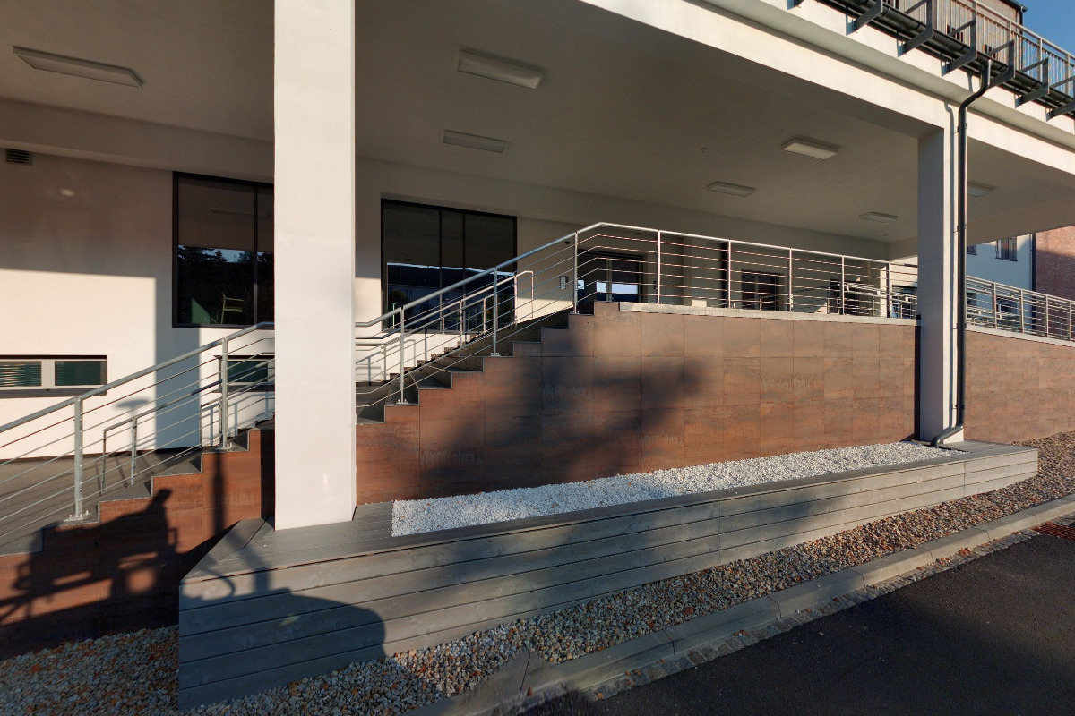 Domov pro seniory a domov se zvláštním režimem "Čtyřka"