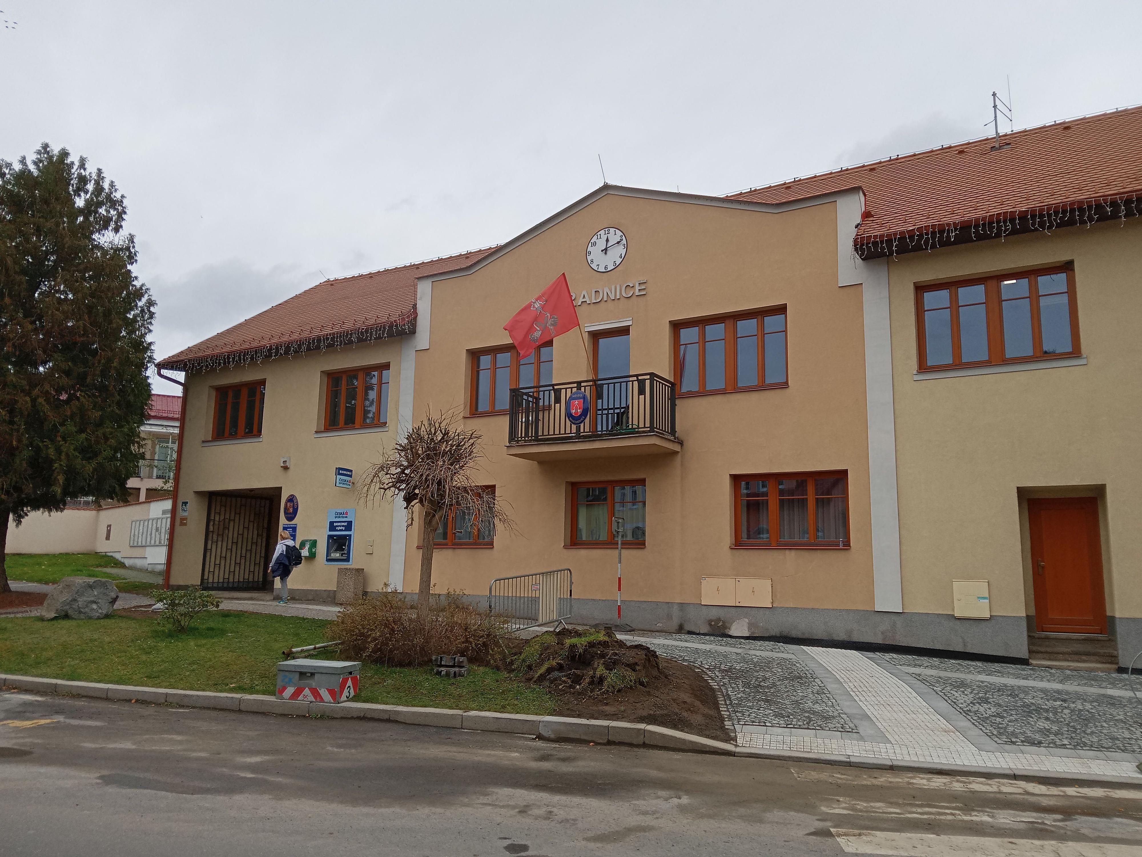 Mnichovice - městský úřad foto 4