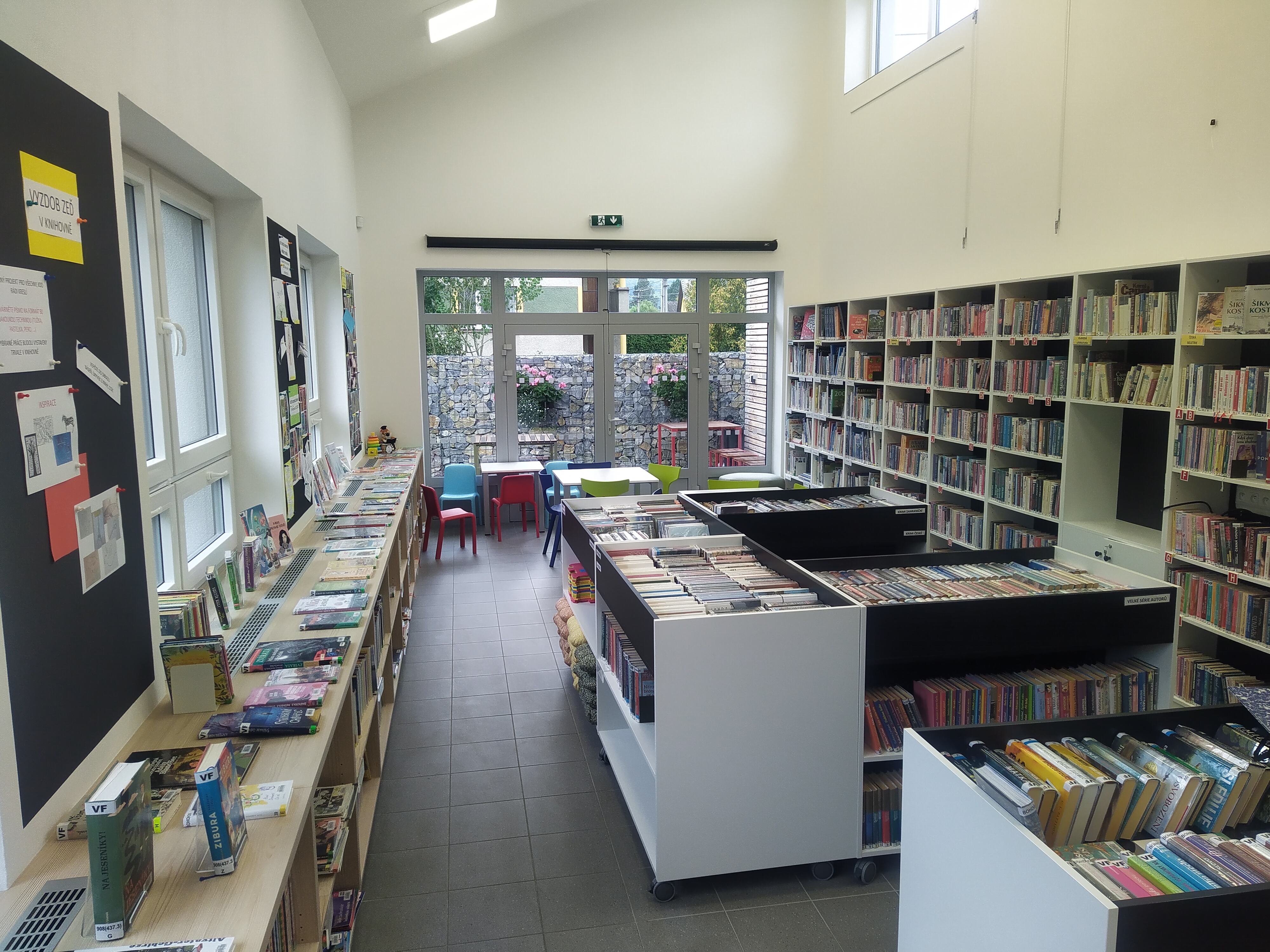 Obecní knihovna Bohdíkov foto 3