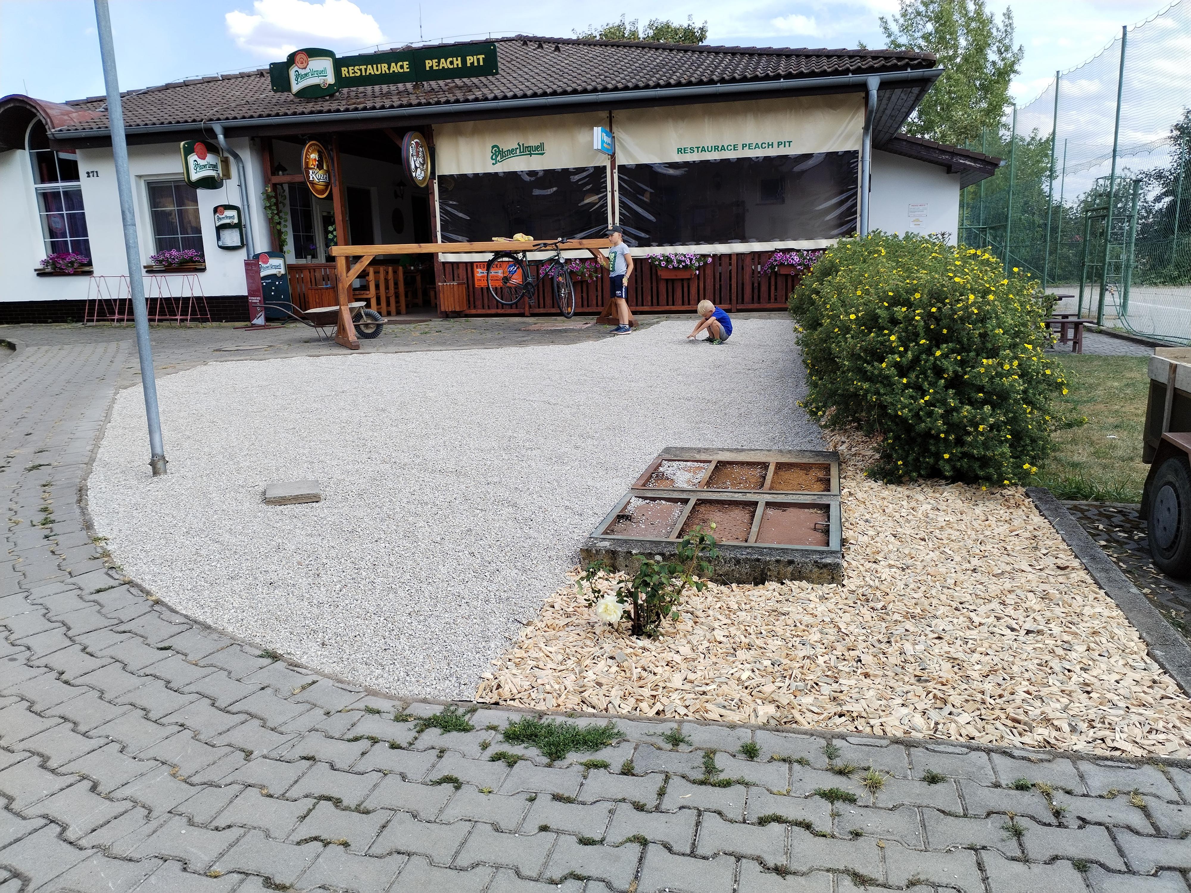 Lucky pit Tučapy foto 4