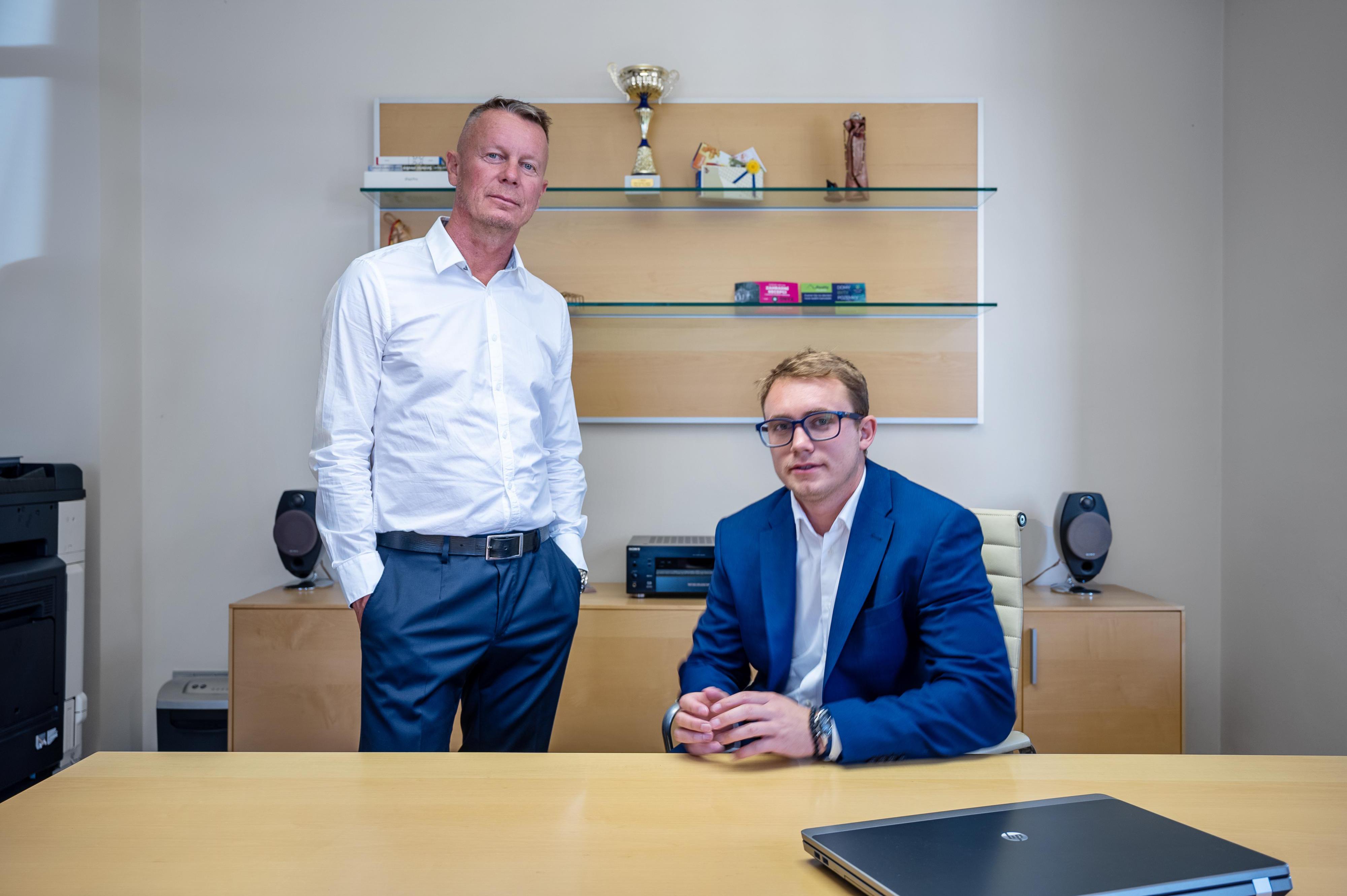 ONYX REALITY - realitní kancelář foto 1