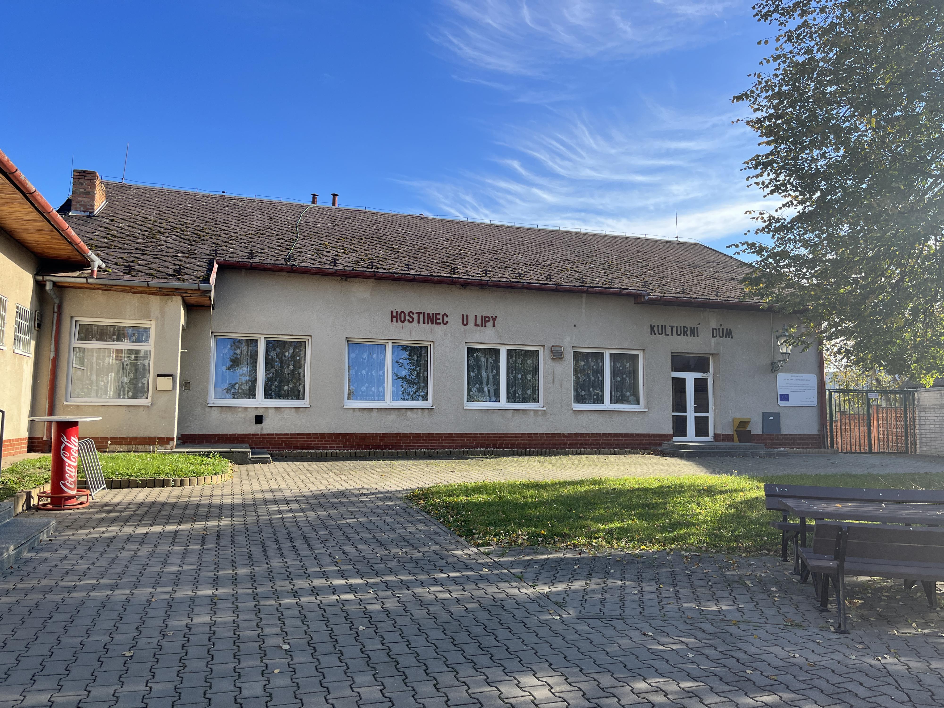 Kulturní dům Chvalnov foto 2