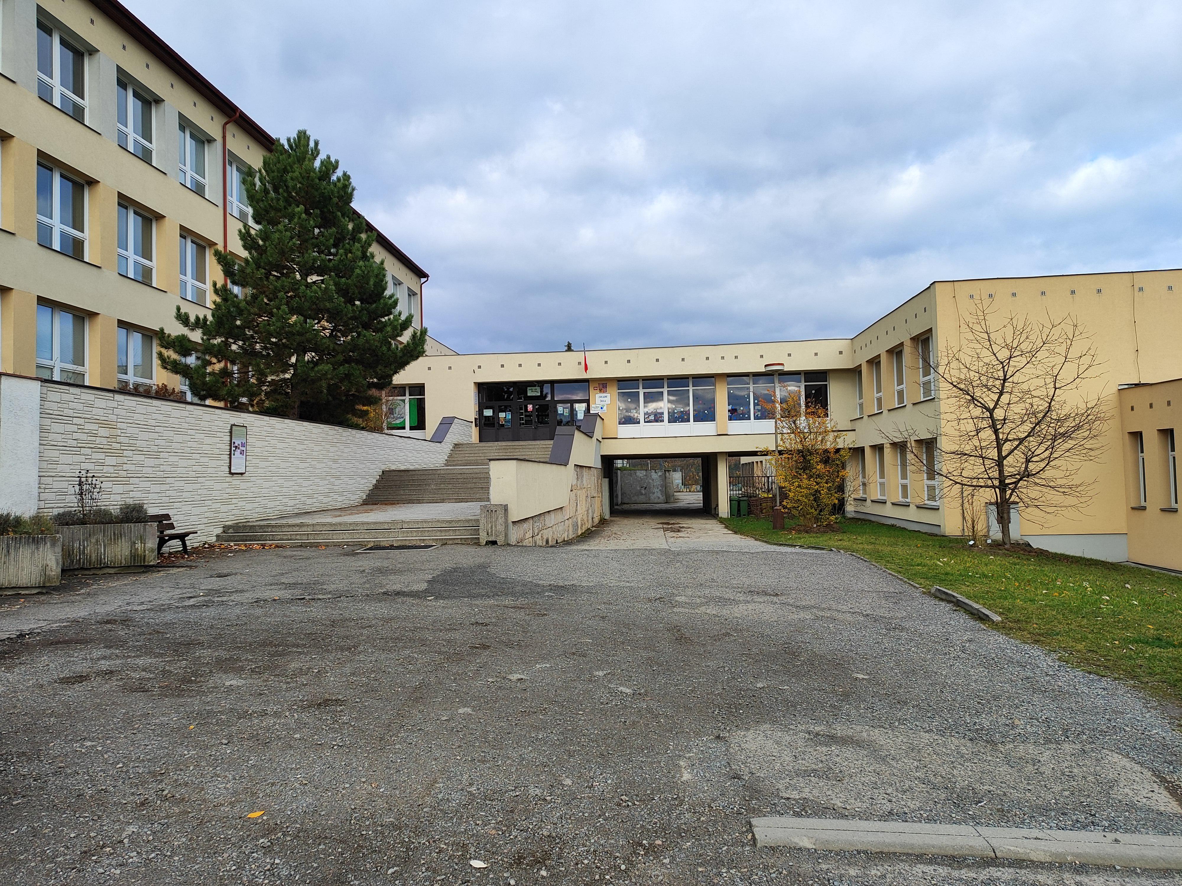 ZŠ J. V. Sládka Zbiroh foto 4