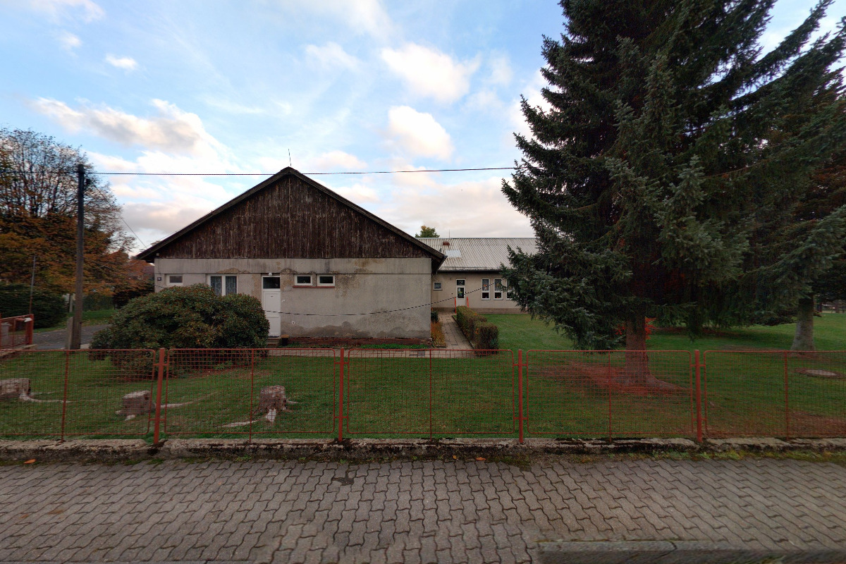ZŠ a MŠ Krajková foto 2