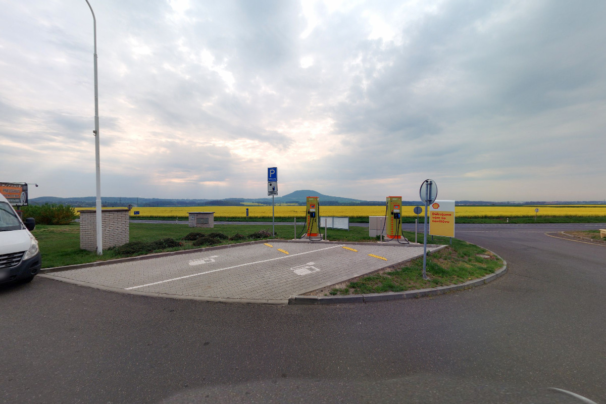 Nabíjecí stanice ČEZ foto 2