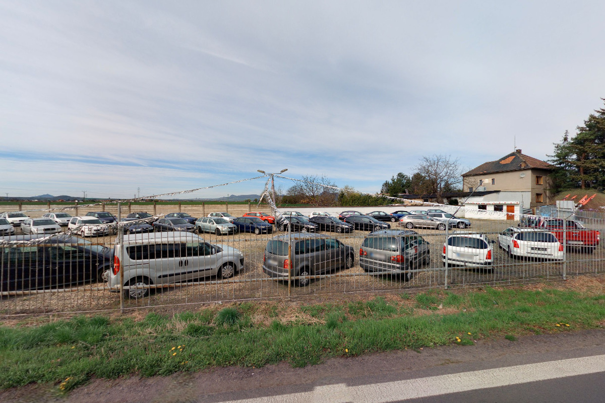 Autobazar u Terezínského kruhového objezdu - Dodocars foto 6