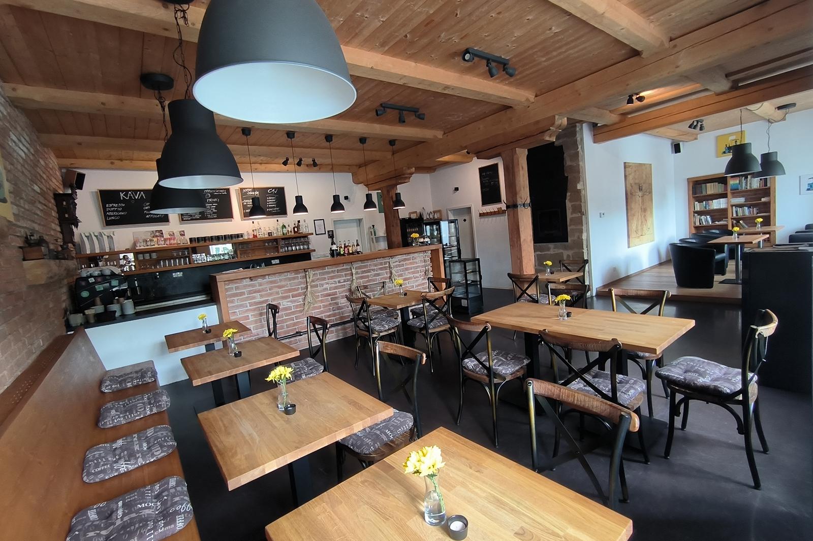 kavárna Stará Pošta