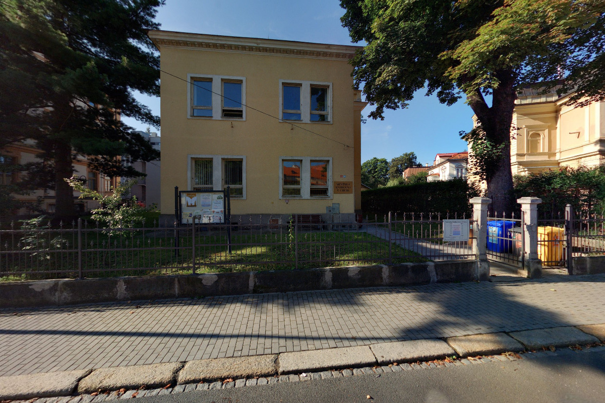 Městská knihovna v Chebu foto 2
