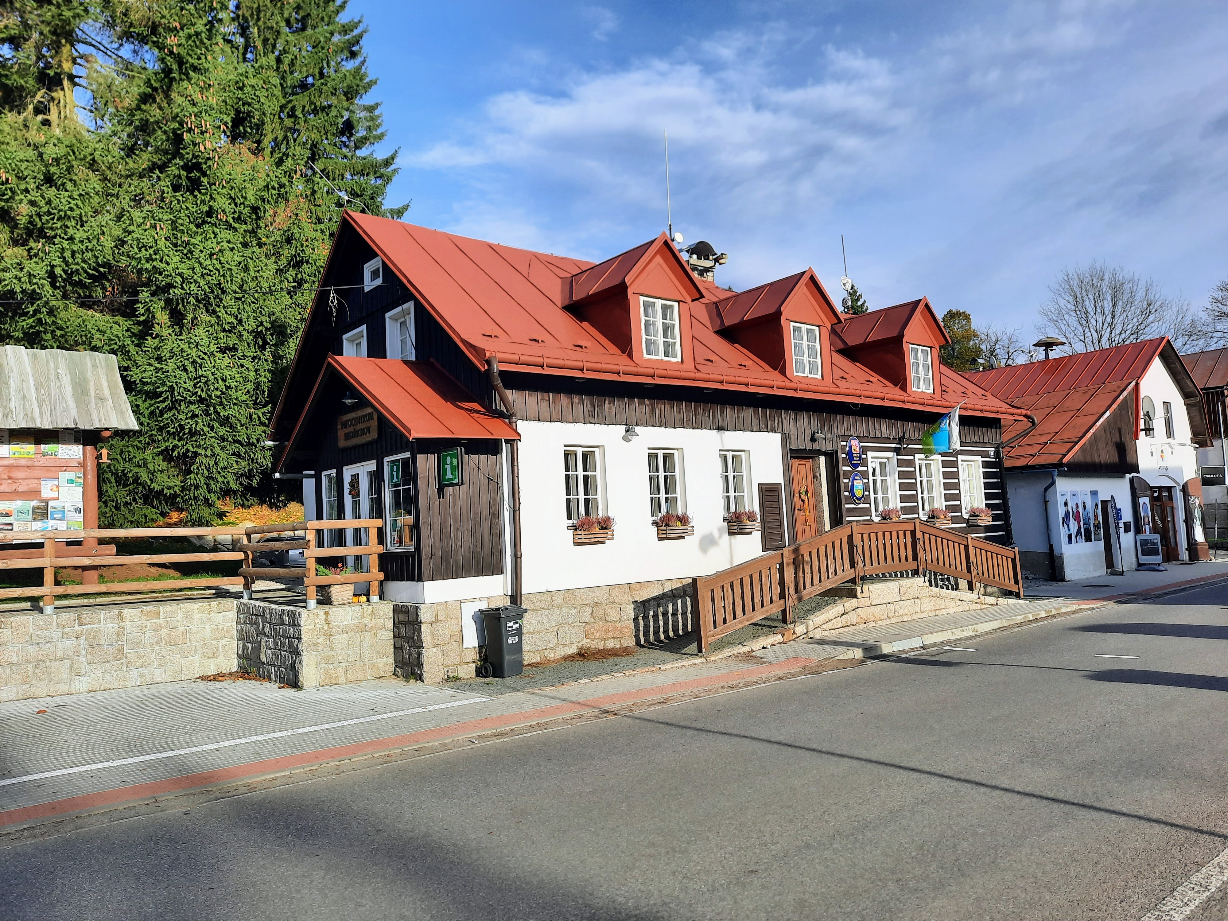 Bedřichov - obecní úřad foto 4