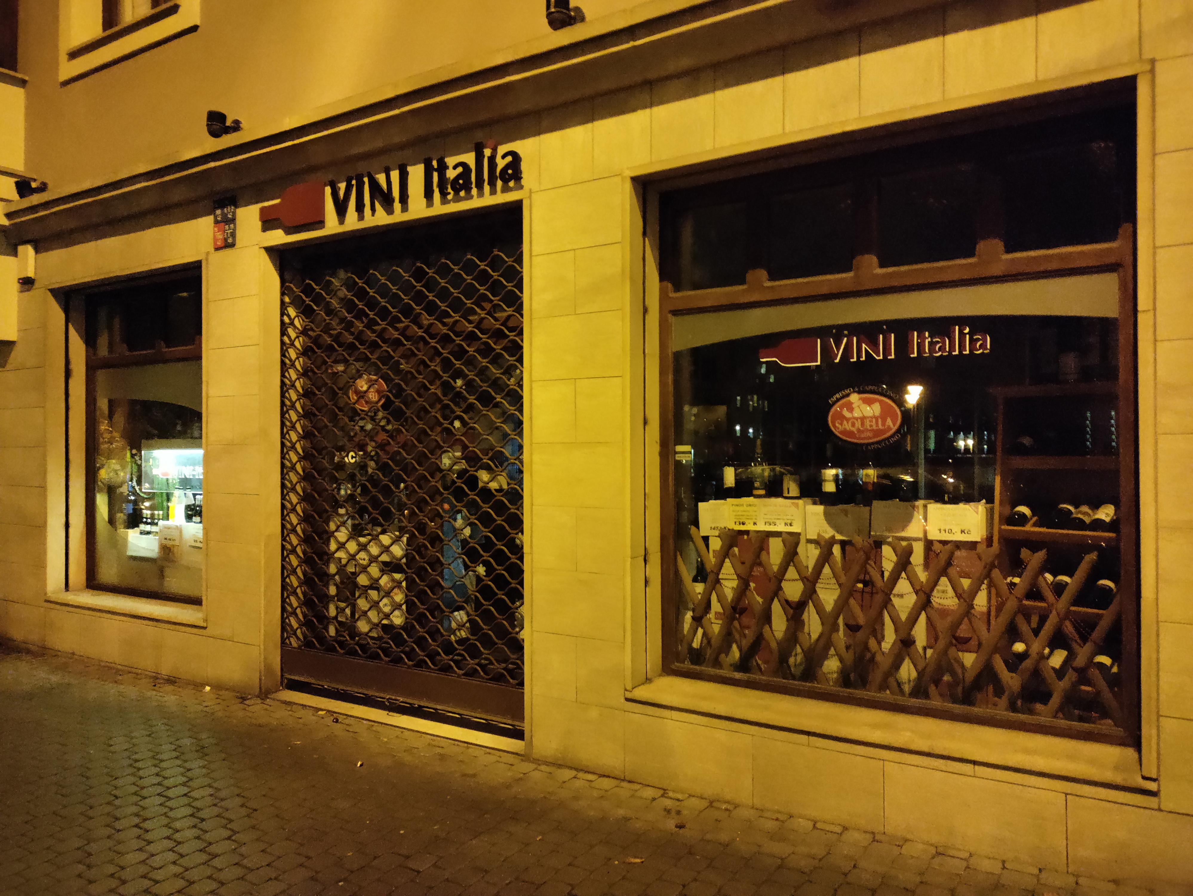 Vinotéka VINI Italia foto 3