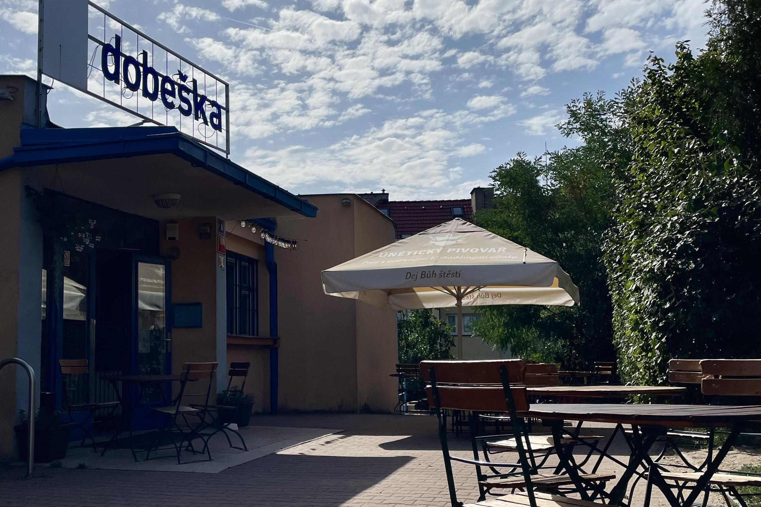 Divadelní kavárna Divadla Dobeška