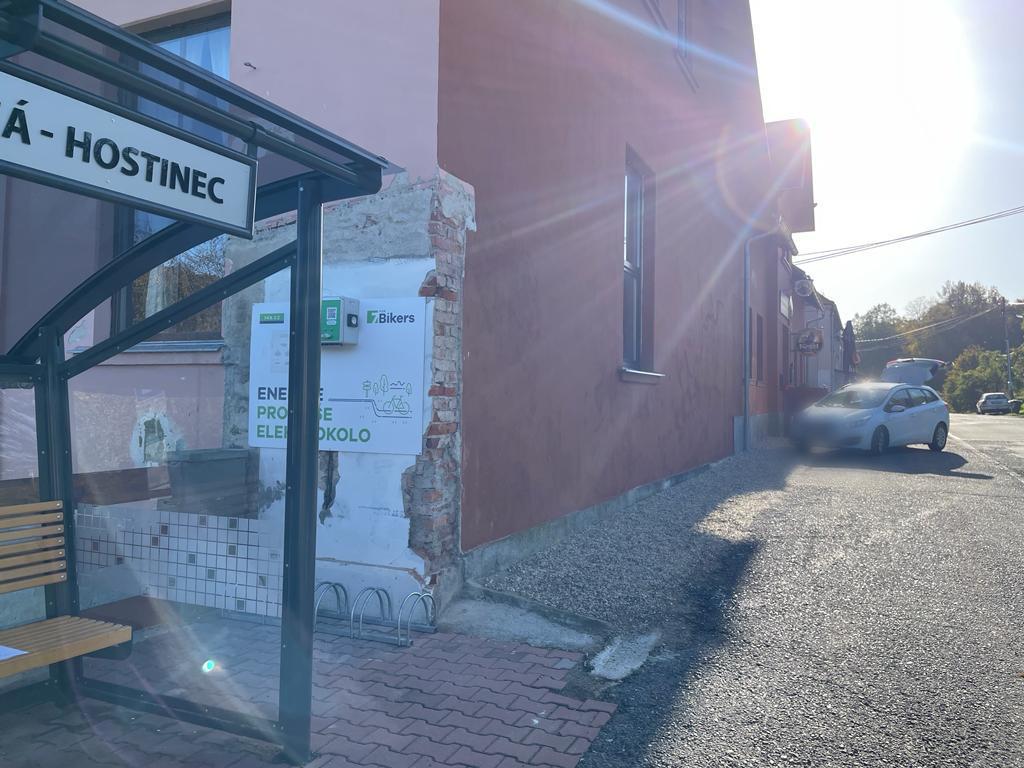 Nabíjecí stanice Restaurace Na Suché foto 6