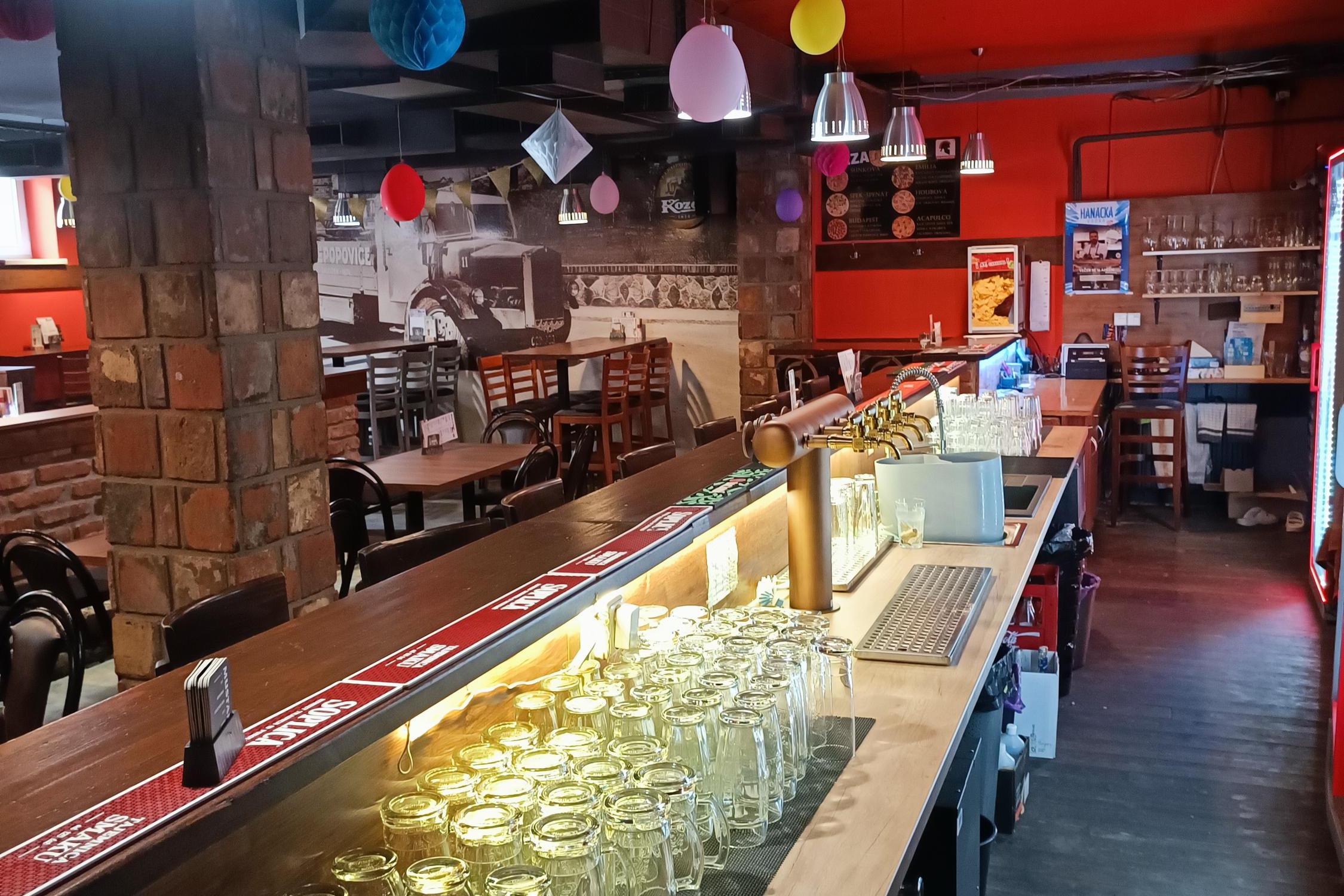 Music & Sport bar 20