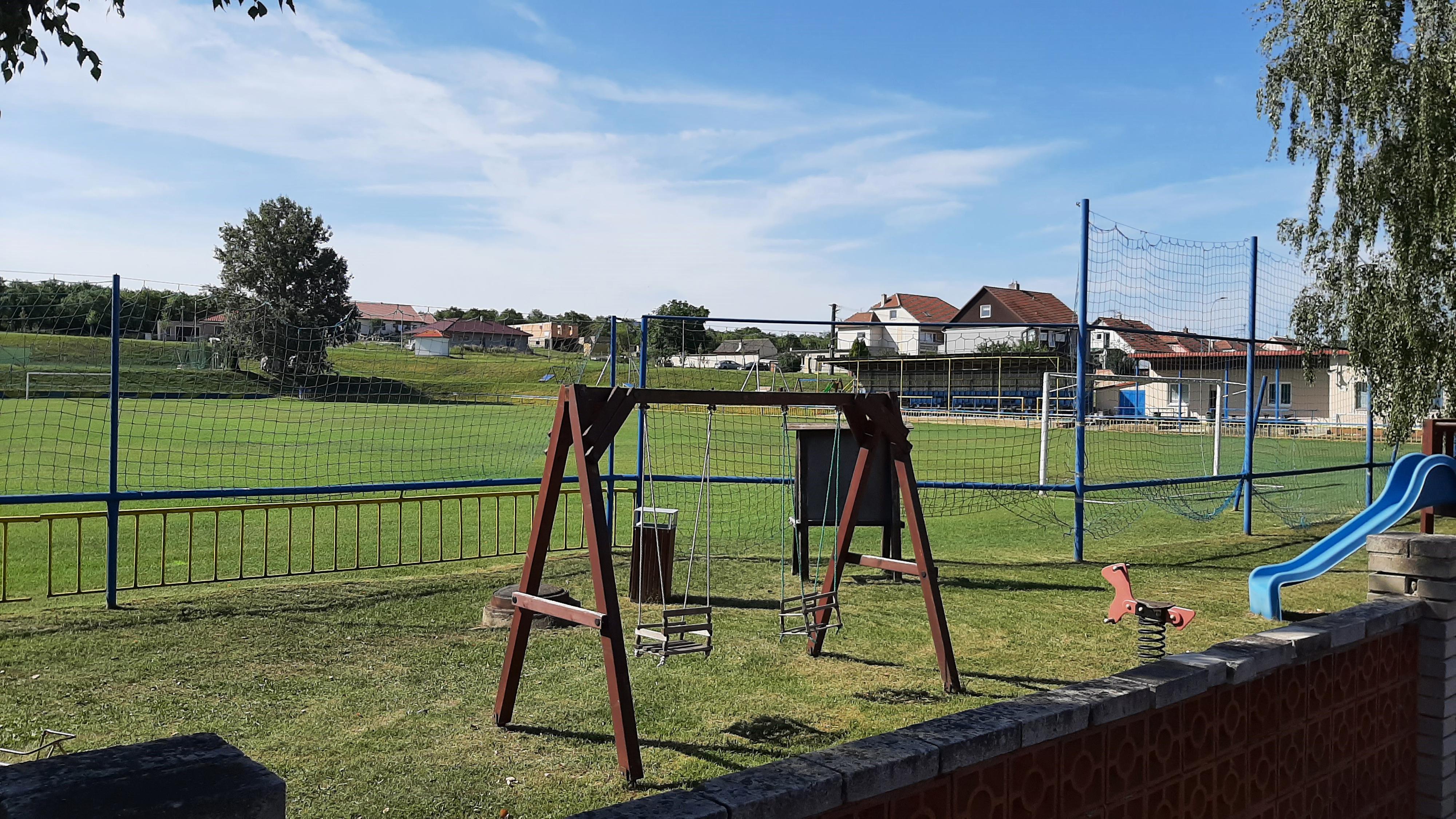 Fotbalové hřiště Hlohovec