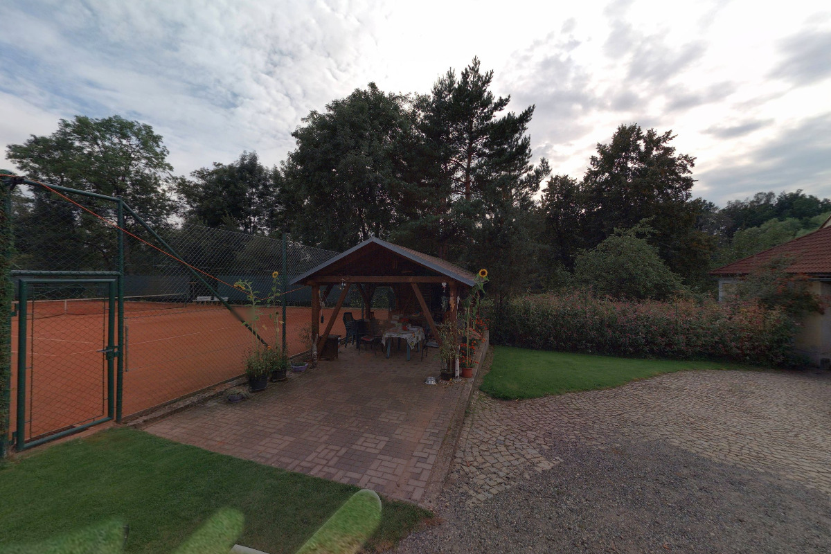 Tenisový kurt mlýn