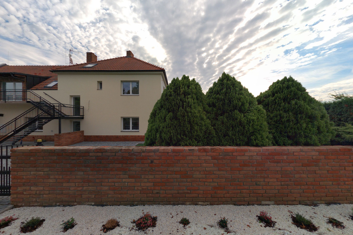 TOMÁŠEK STŘECHY, s.r.o.