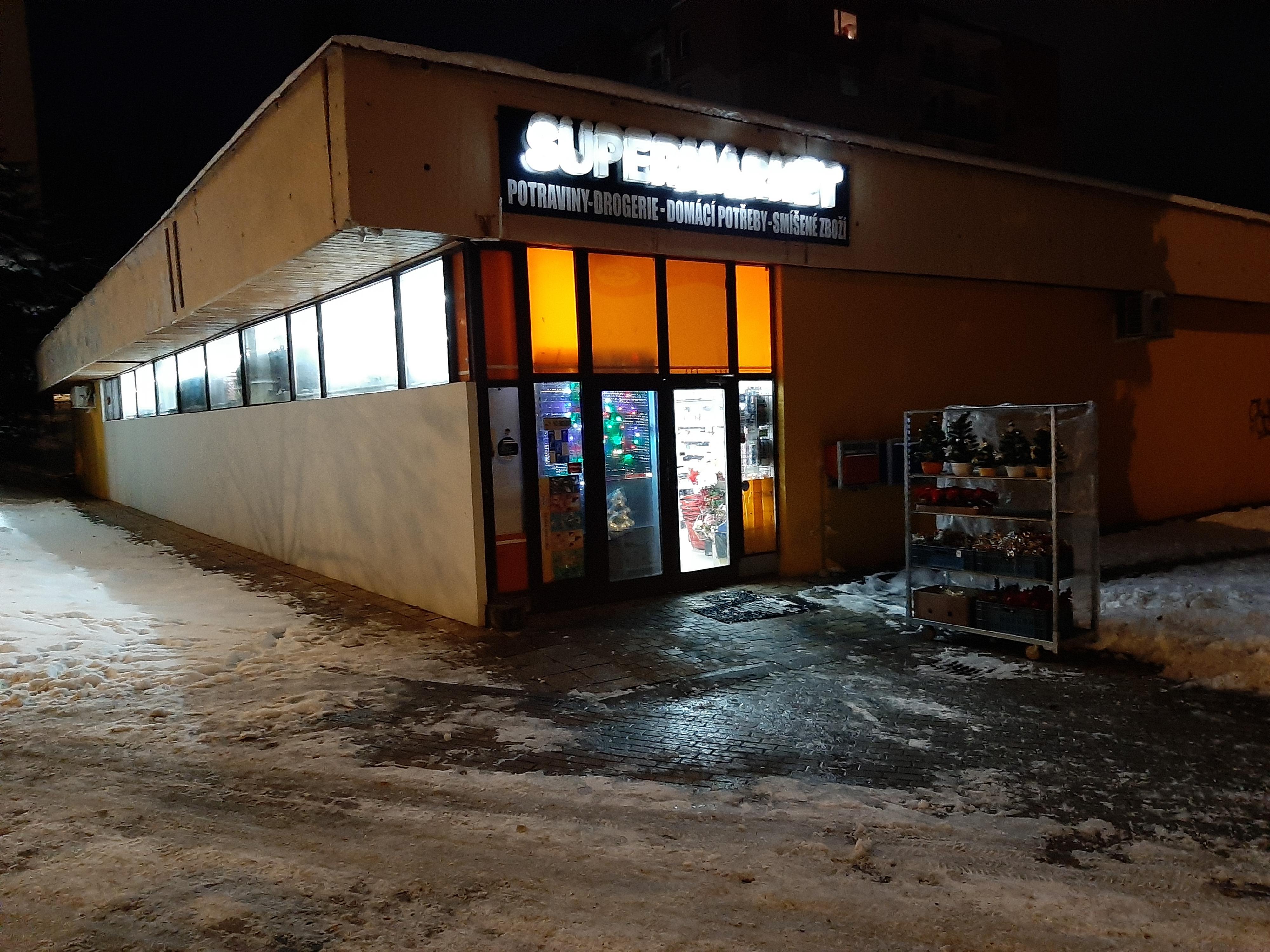 Potraviny Nová Pasířská 	4118/1