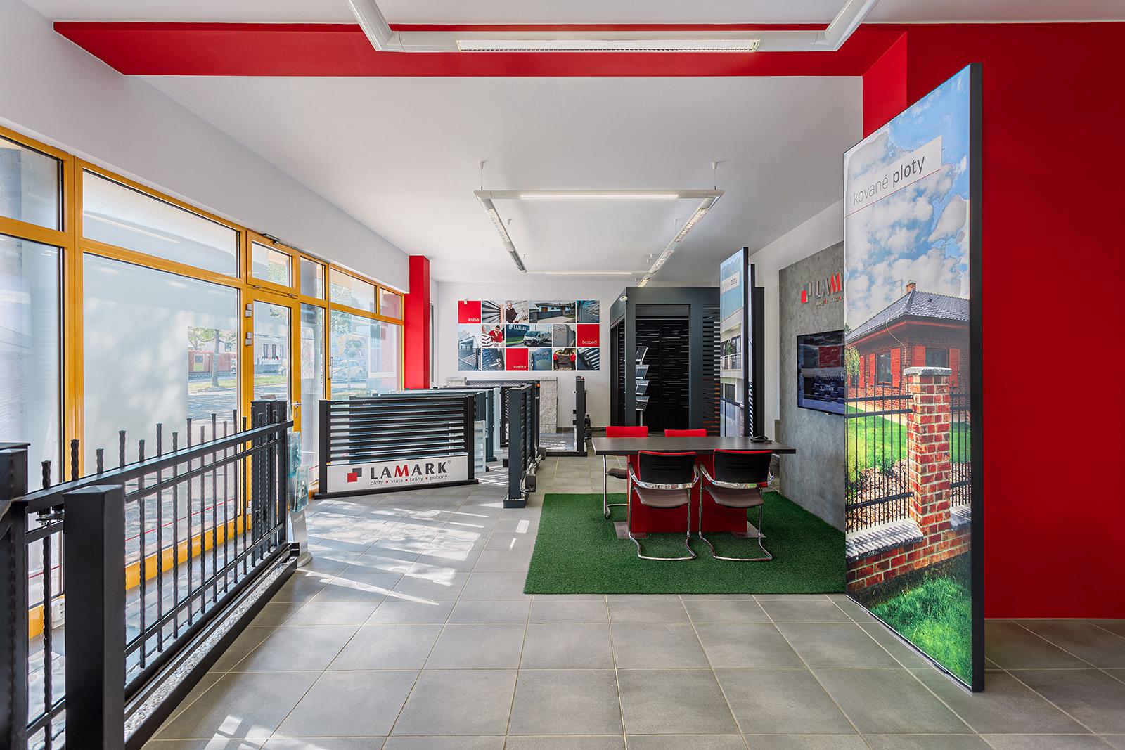 LAMARK s.r.o. | Český výrobce bran, plotů a pergol foto 3