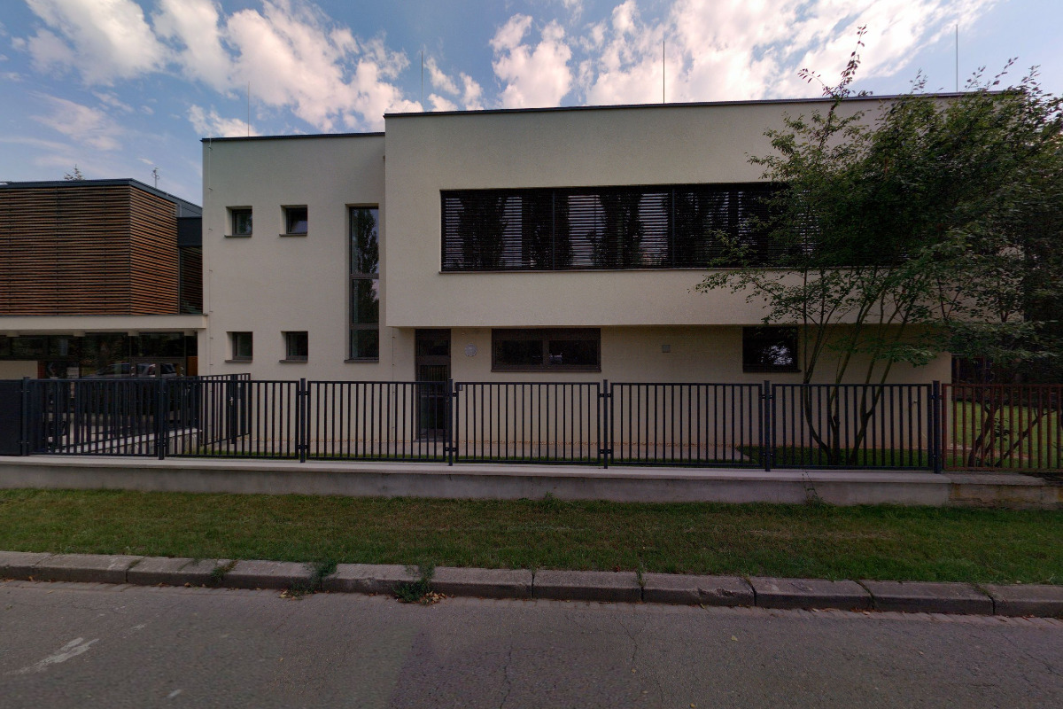 Knihovna Ornis foto 2