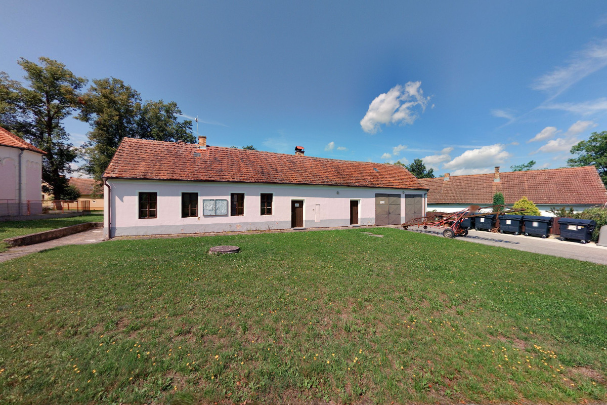Břehov - obecní úřad foto 2