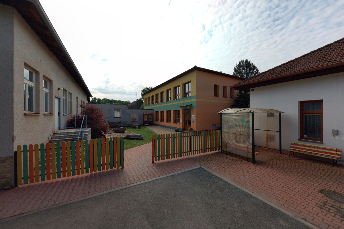 ZŠ a MŠ Bernartice