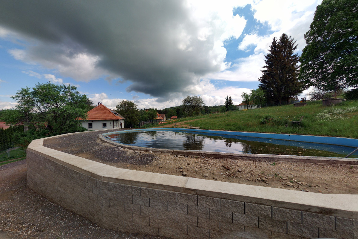 Bazén Dolní Pláně foto 1