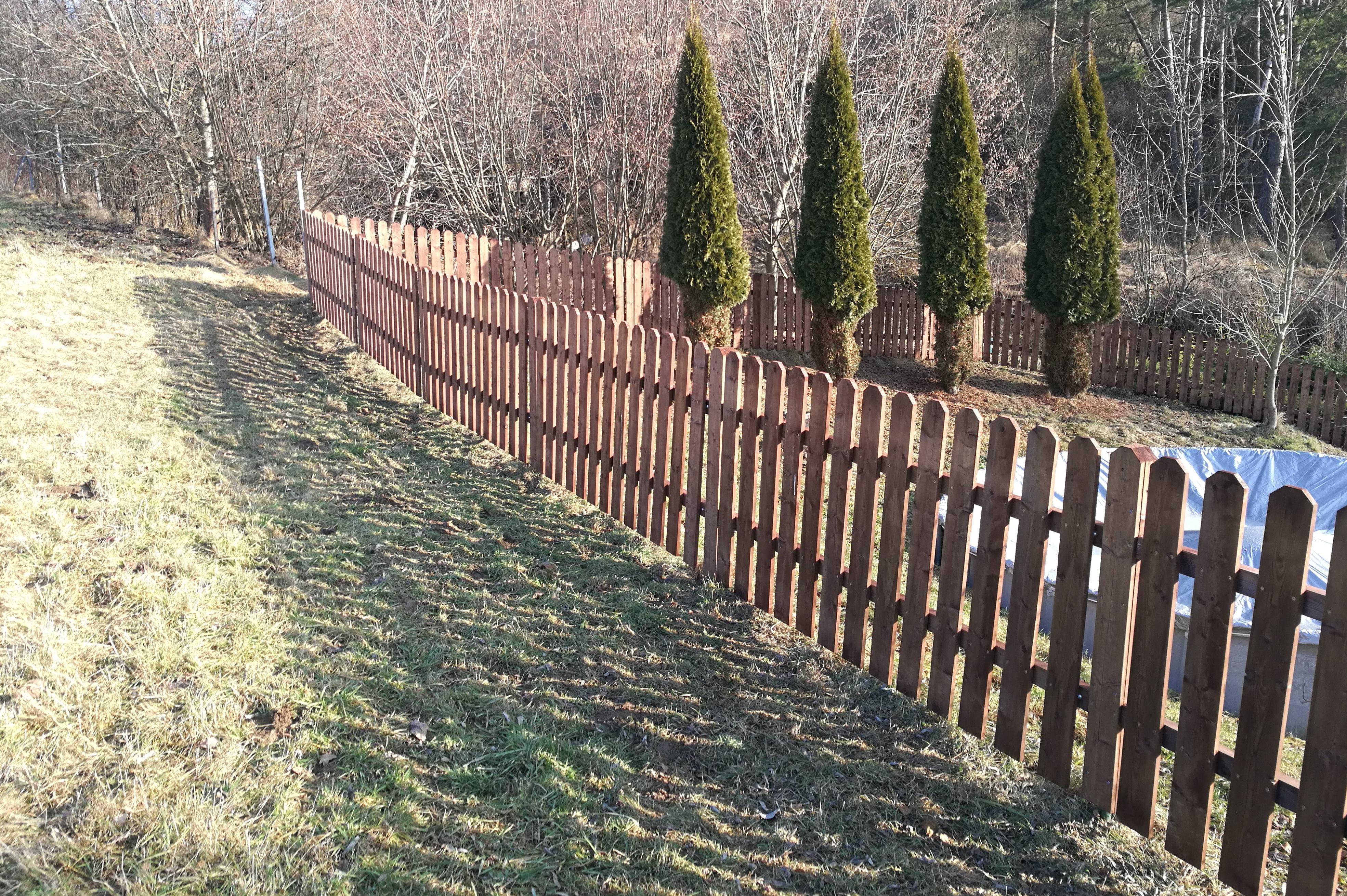 Výroba dřevěných plotů s tlakovou impregnací