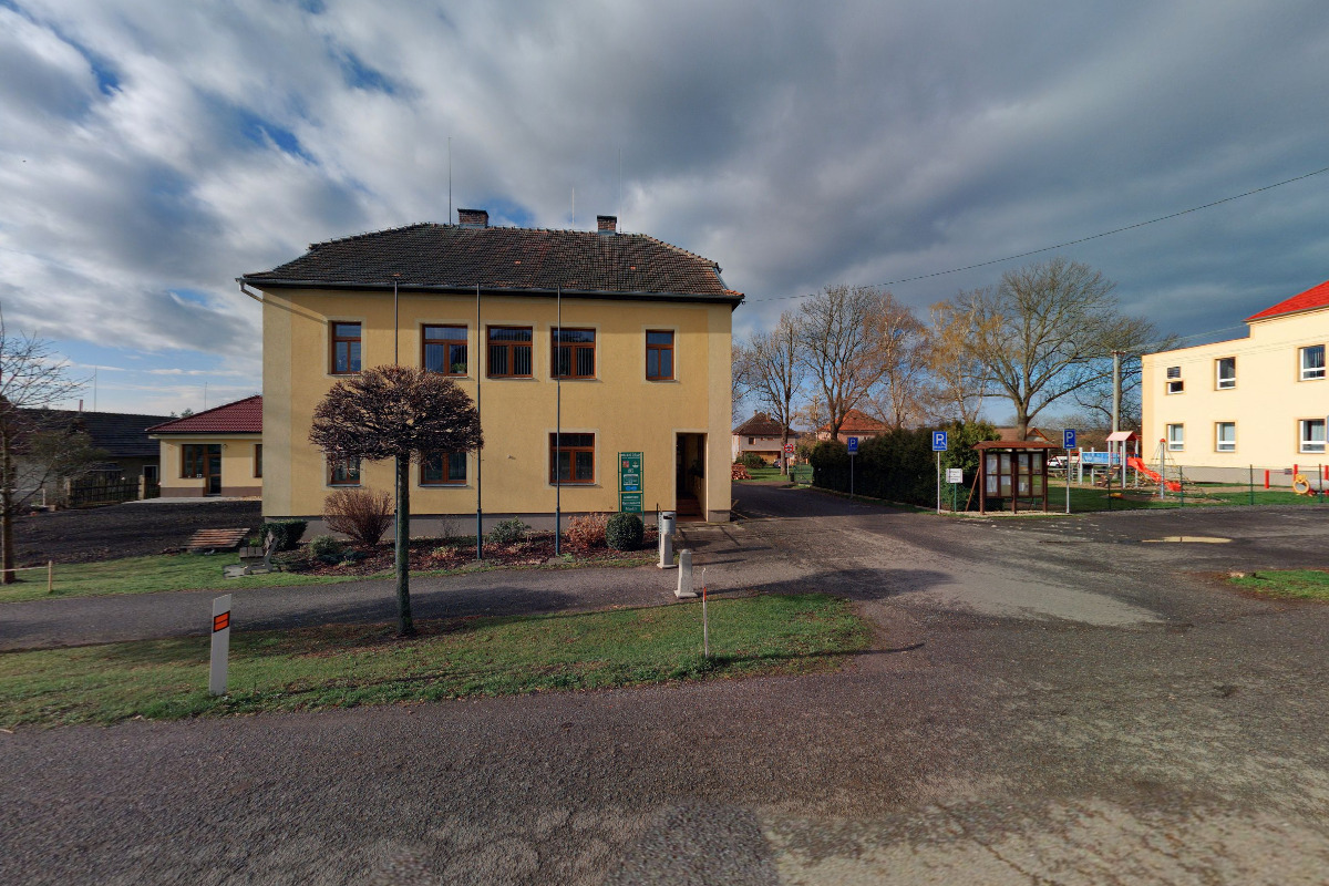 Obecní knihovna Lužec nad Cidlinou