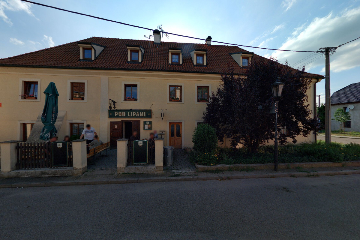 Hospoda Pod Lipami