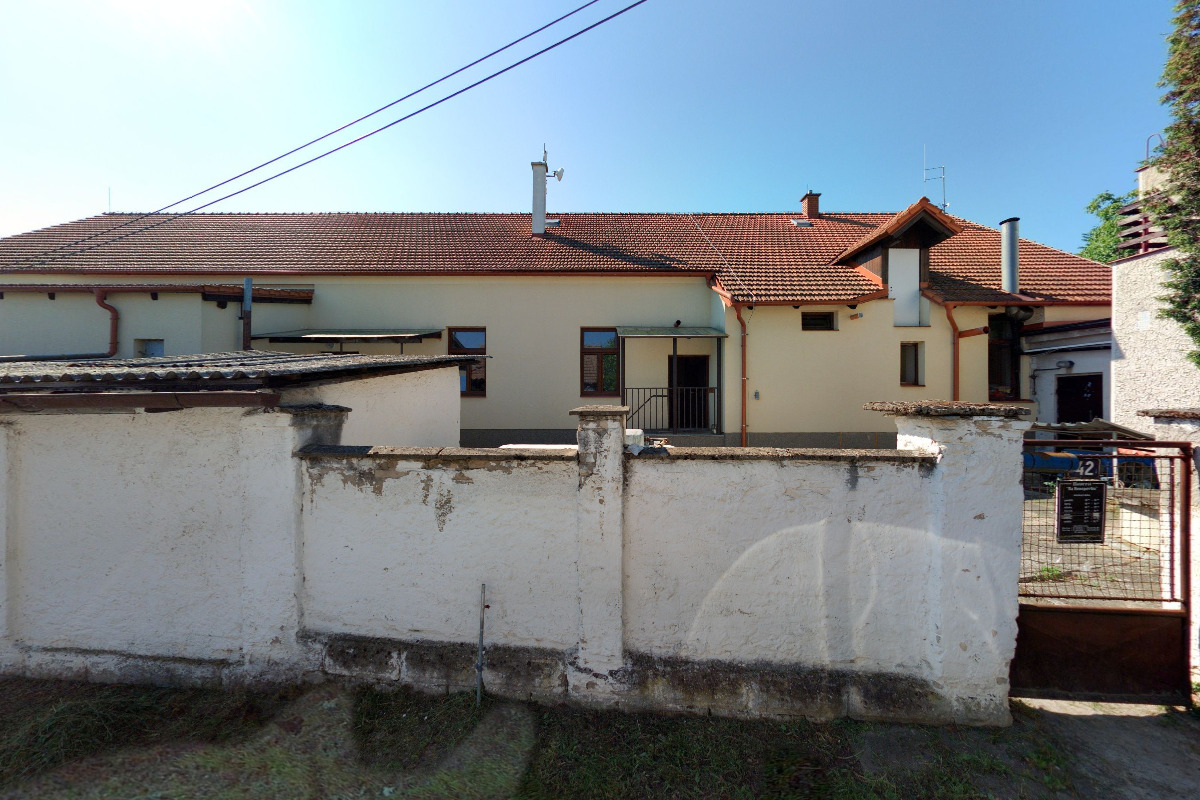 Obecní knihovna Vlkov pod Oškobrhem