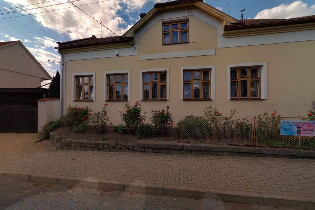 Stáj Střemy foto 2
