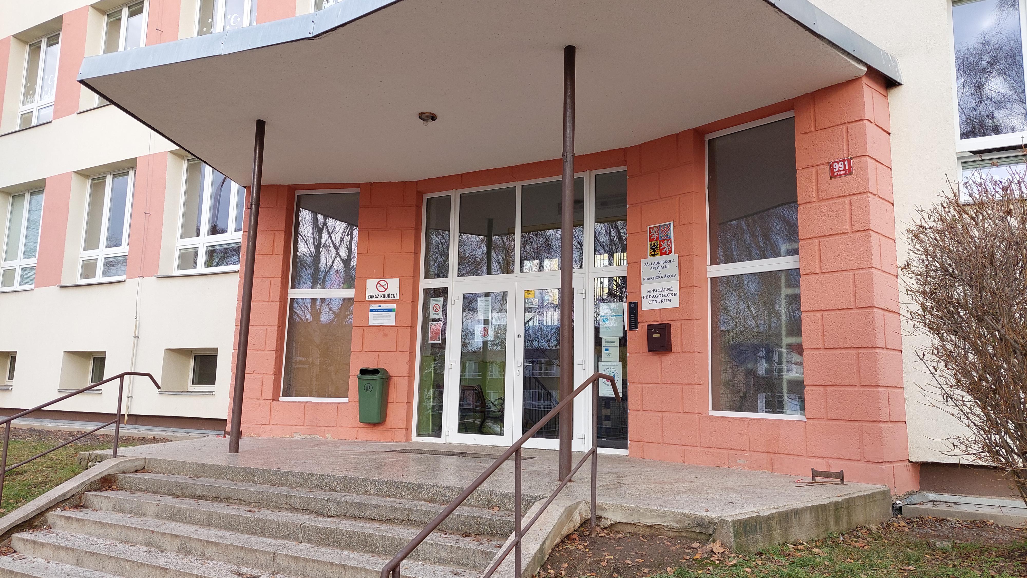 Základní škola speciální a Praktická škola Litvínov, Šafaříkova 991, okres Most