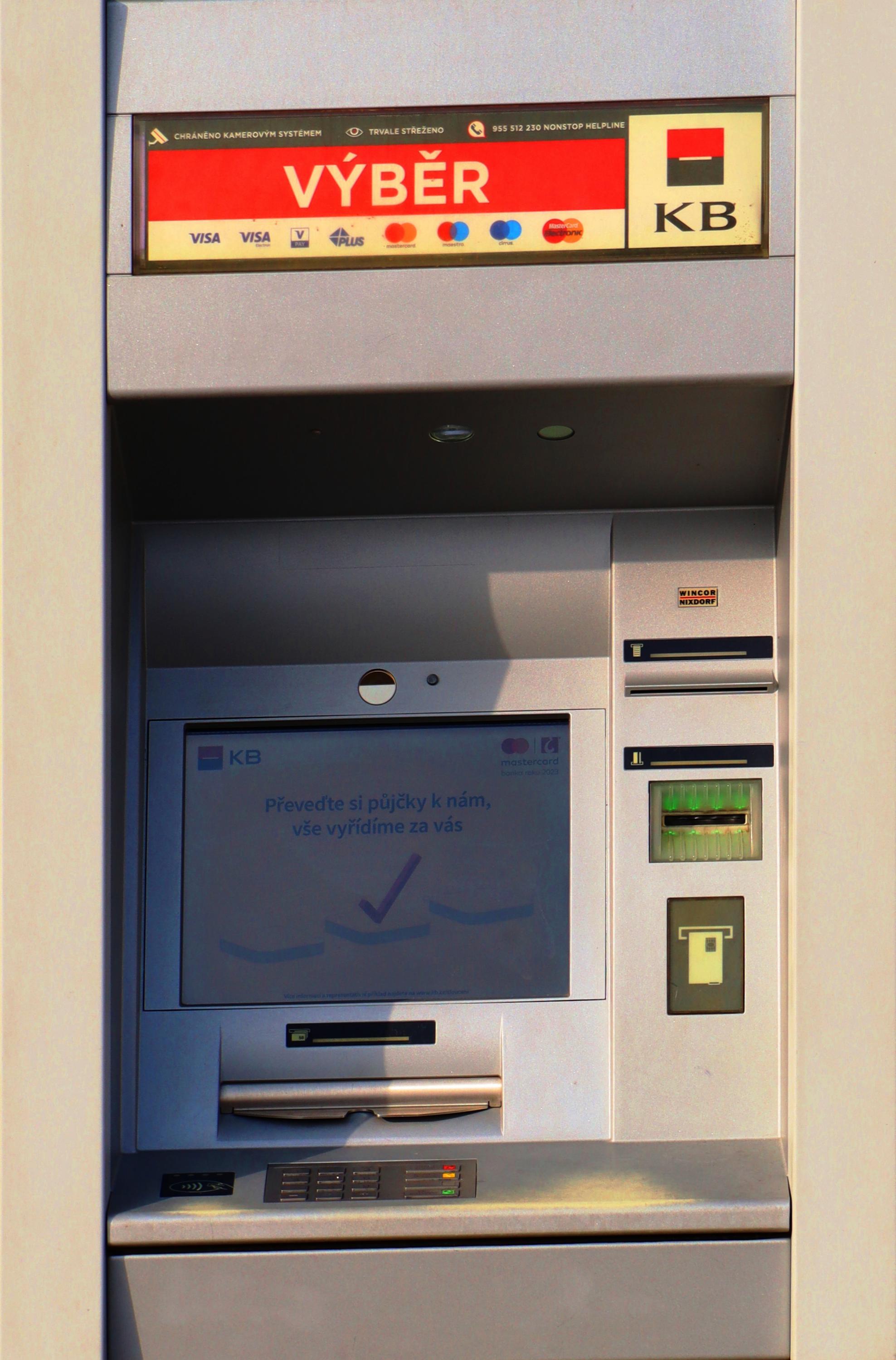 Bankomat Komerční banky foto 3