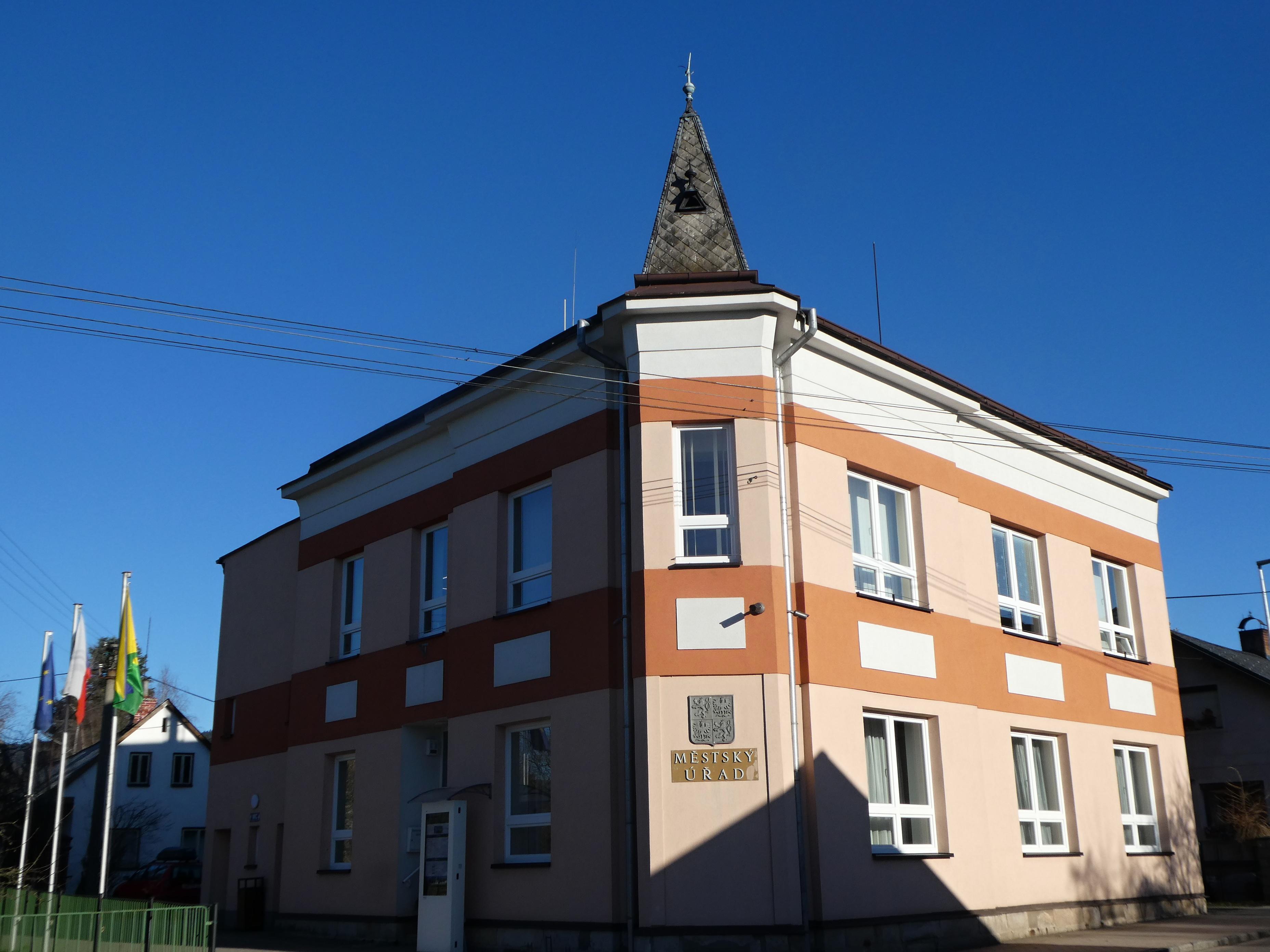 Rtyně v Podkrkonoší - městský úřad foto 3