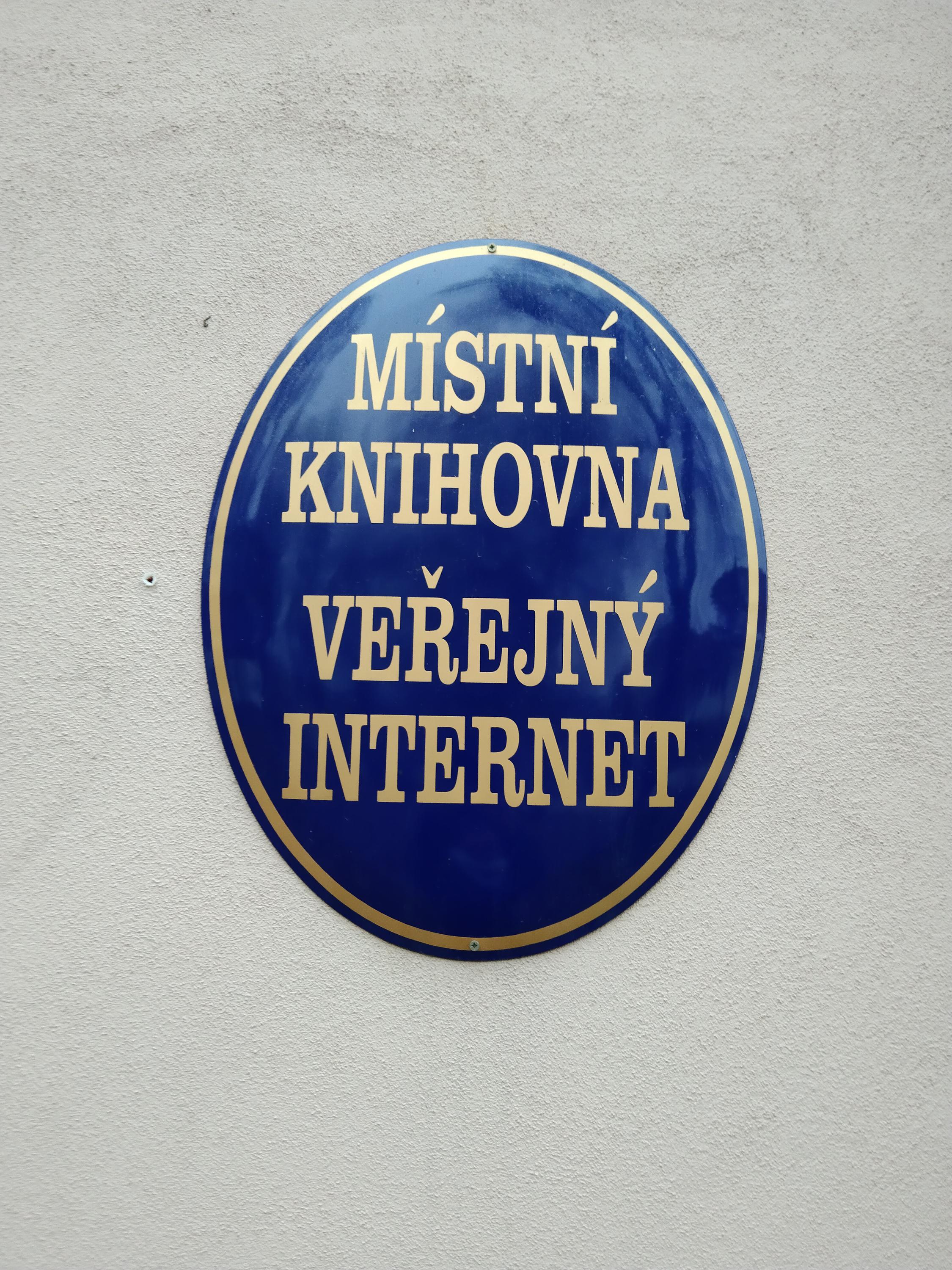 Místní knihovna Rataje foto 2