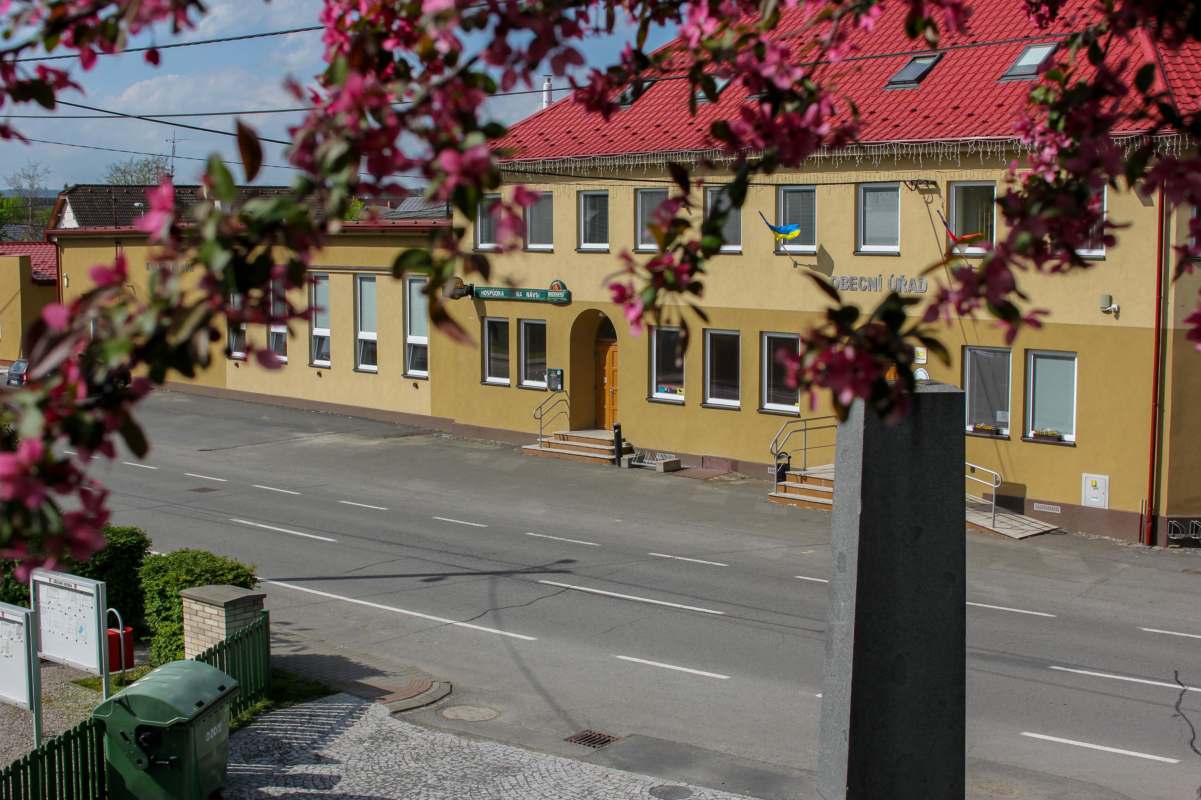Hladké Životice - obecní úřad