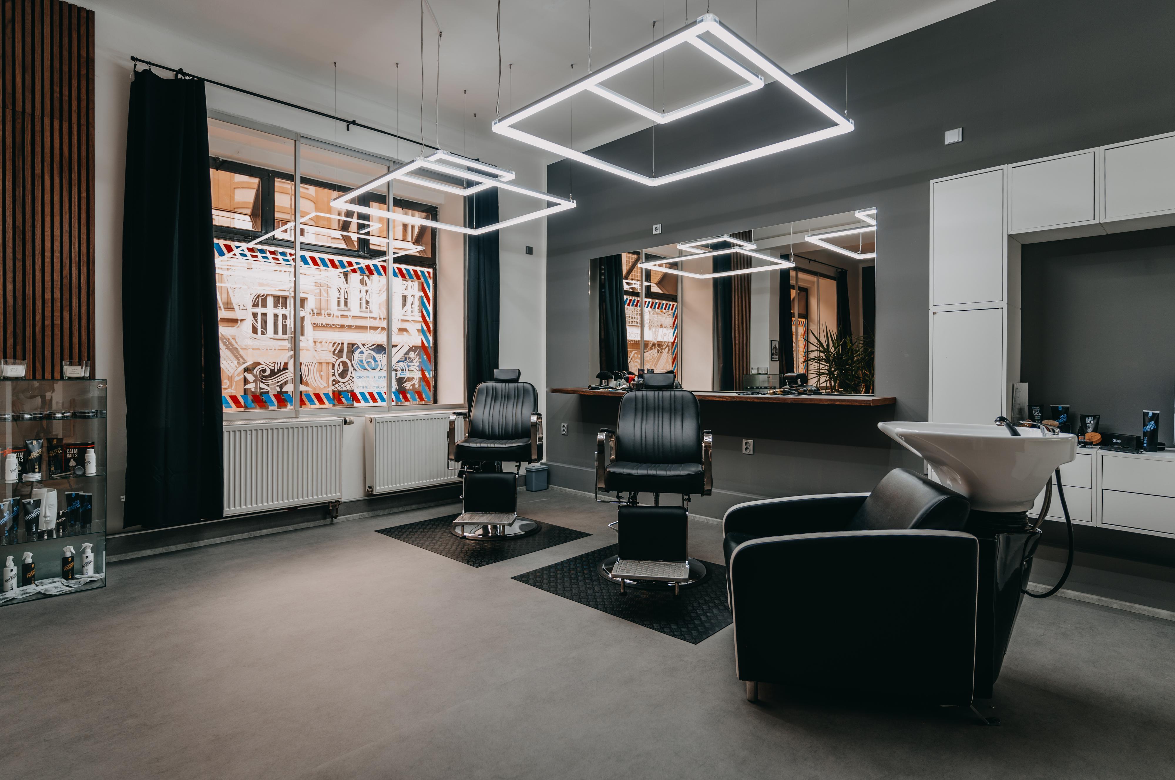 Holičství Gočárova třída