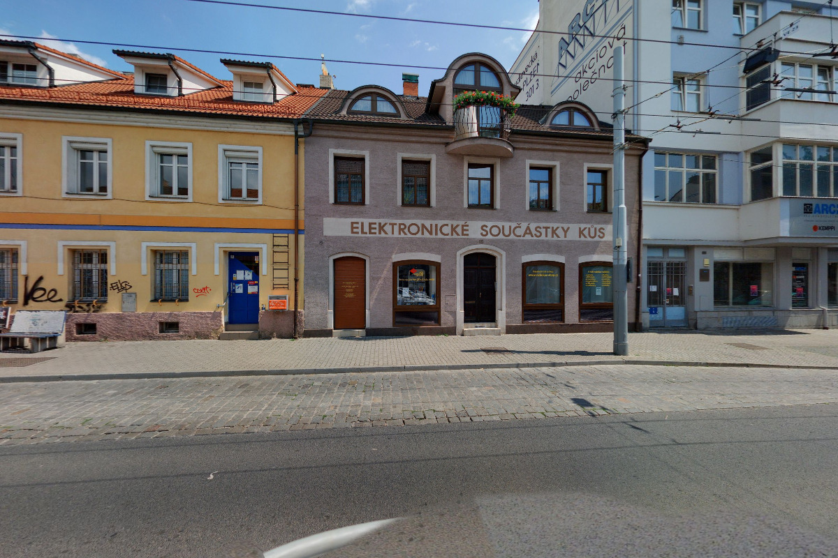 Kůs elektronické součástky foto 2