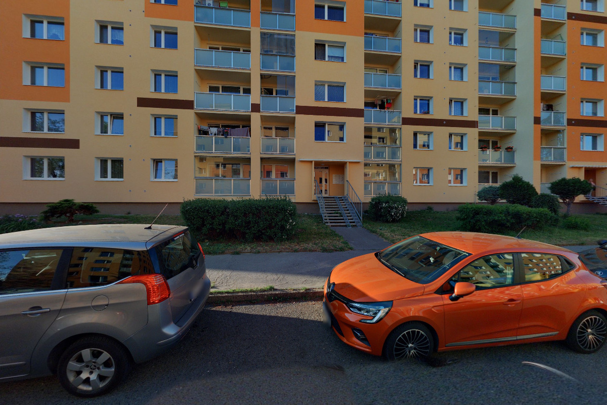 Tomáš Dušánek - Zprostředkovatelská a realitní činnost