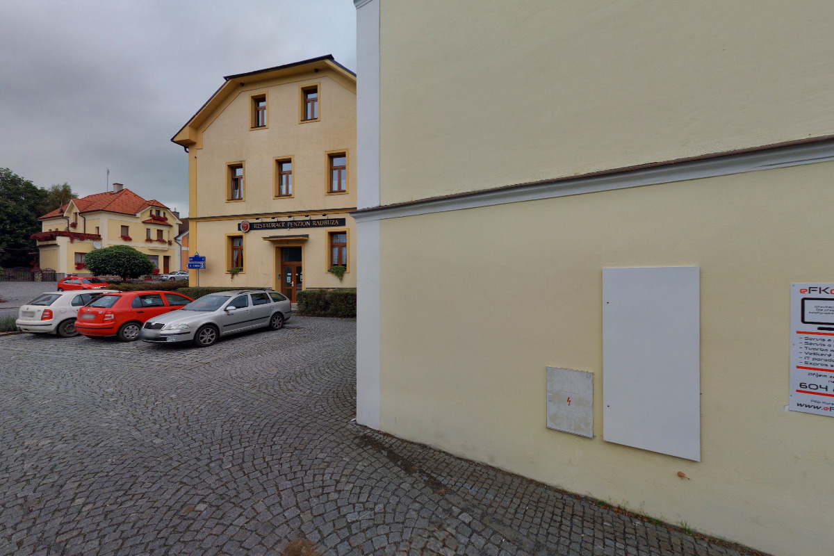 Nabíjecí stanice Obecní úřad Bělá nad Radůzou foto 3