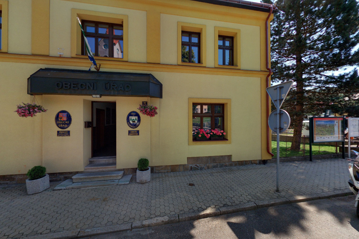 Obecní knihovna Bernartice foto 3